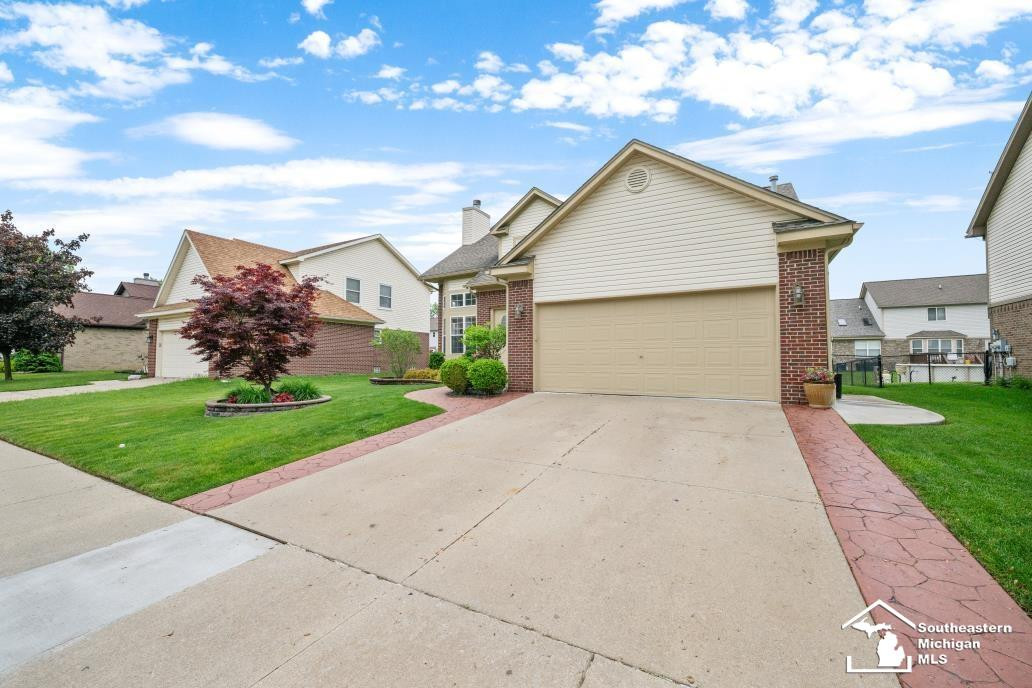 23635 Lori Drive, Flat Rock, MI 48134 — Photo 4