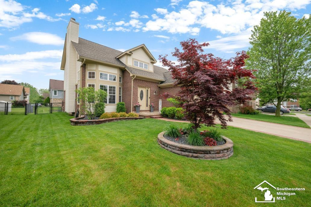 23635 Lori Drive, Flat Rock, MI 48134 — Photo 3