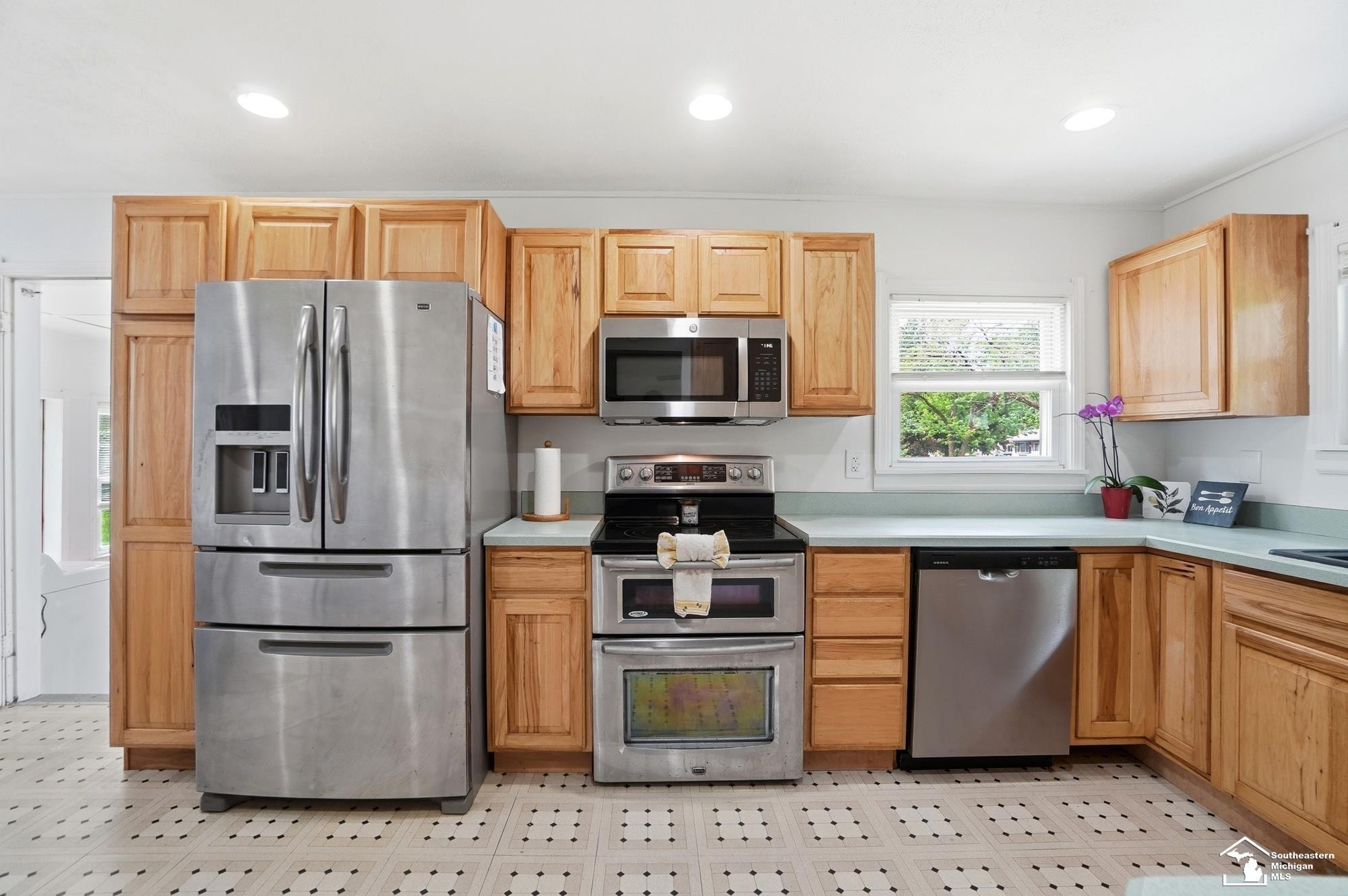 15592 Cedar Street, Monroe, MI 48161 — Photo 10