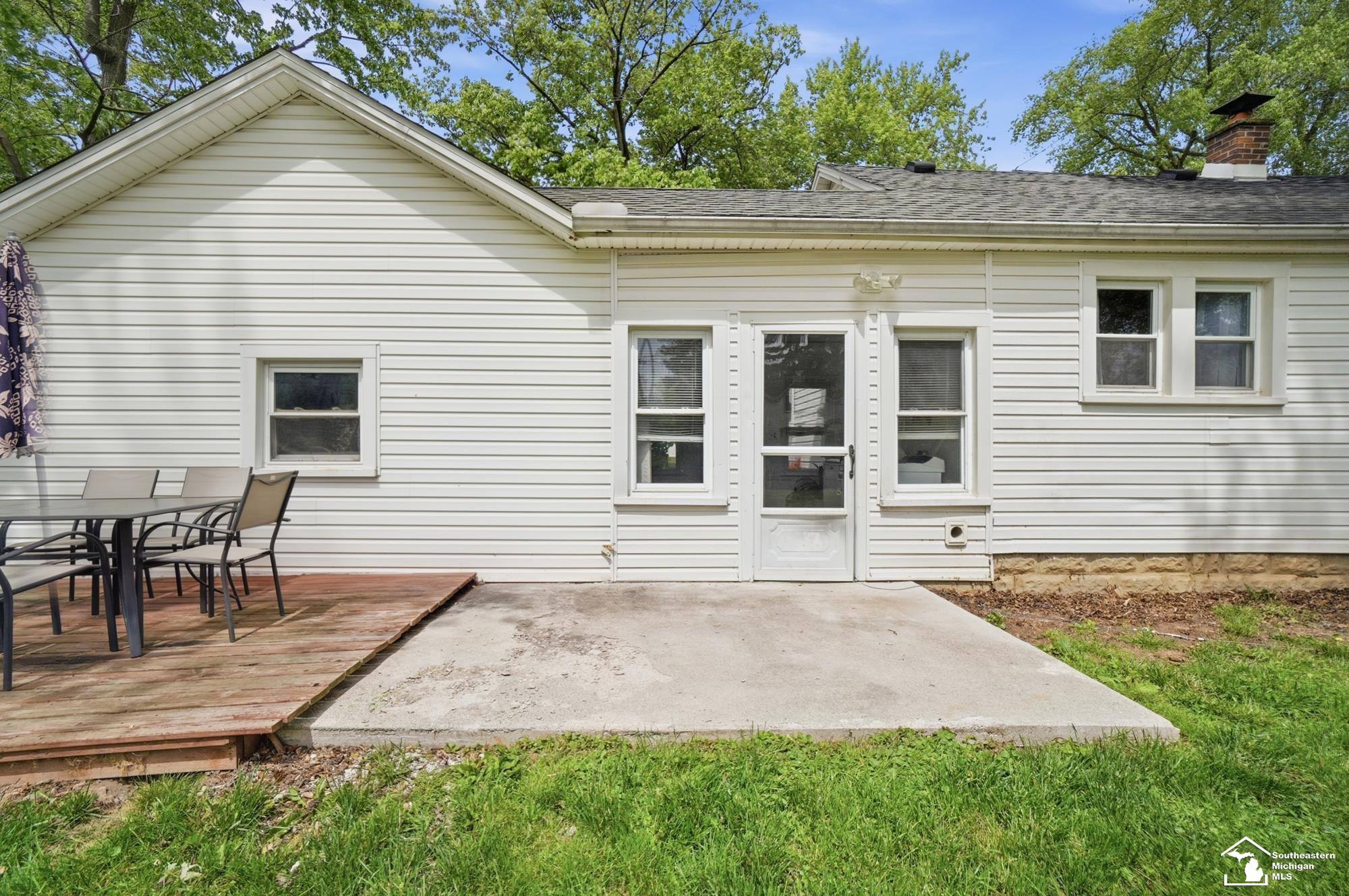 15592 Cedar Street, Monroe, MI 48161 — Photo 37
