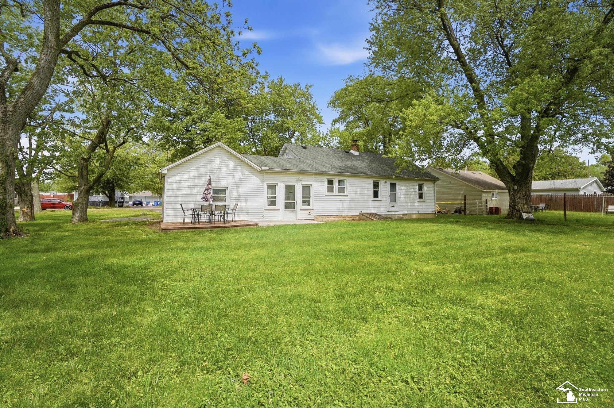 15592 Cedar Street, Monroe, MI 48161 — Photo 33