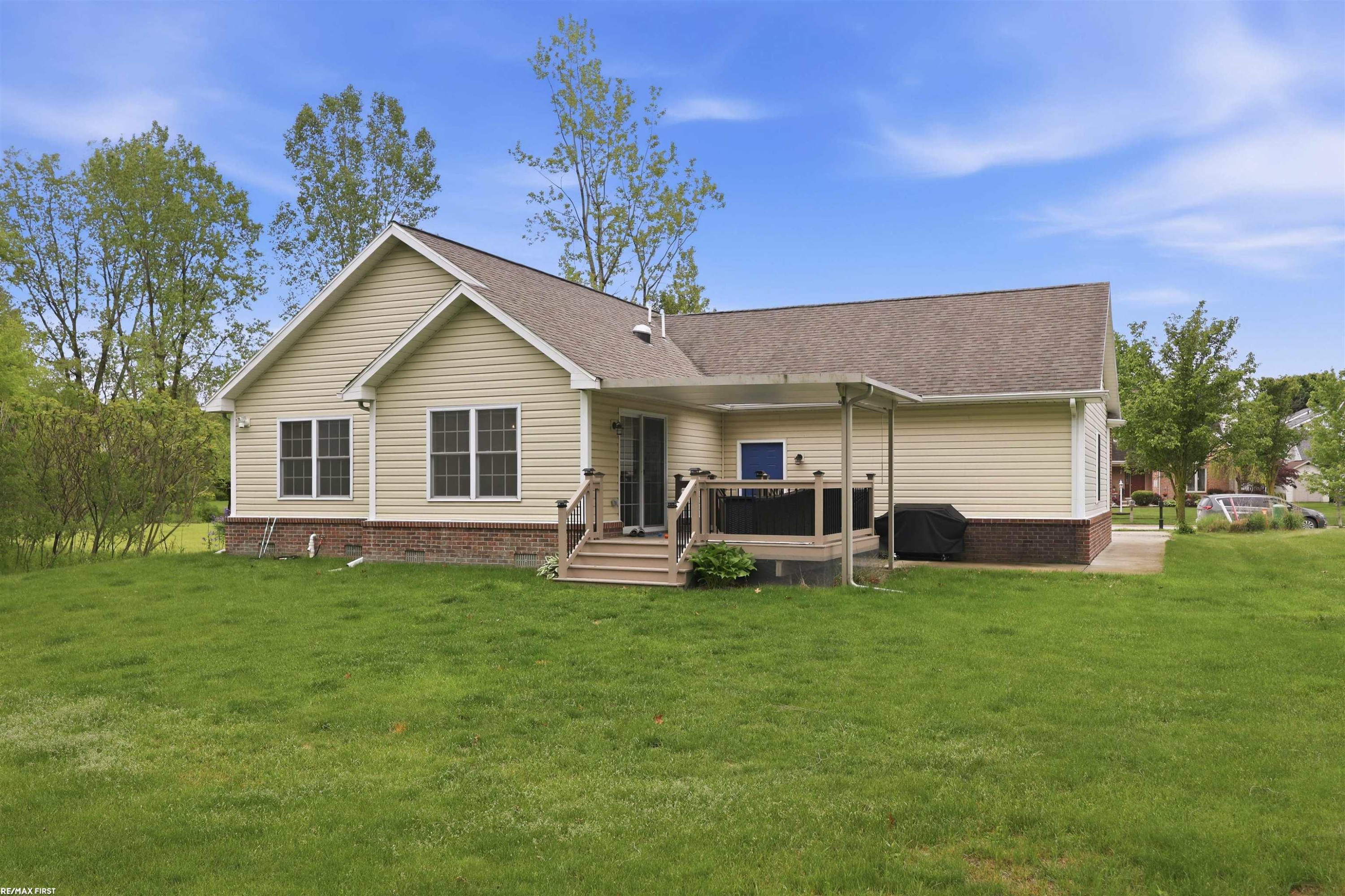 11883 Liberty Woods Drive, Washington, MI — Photo 35