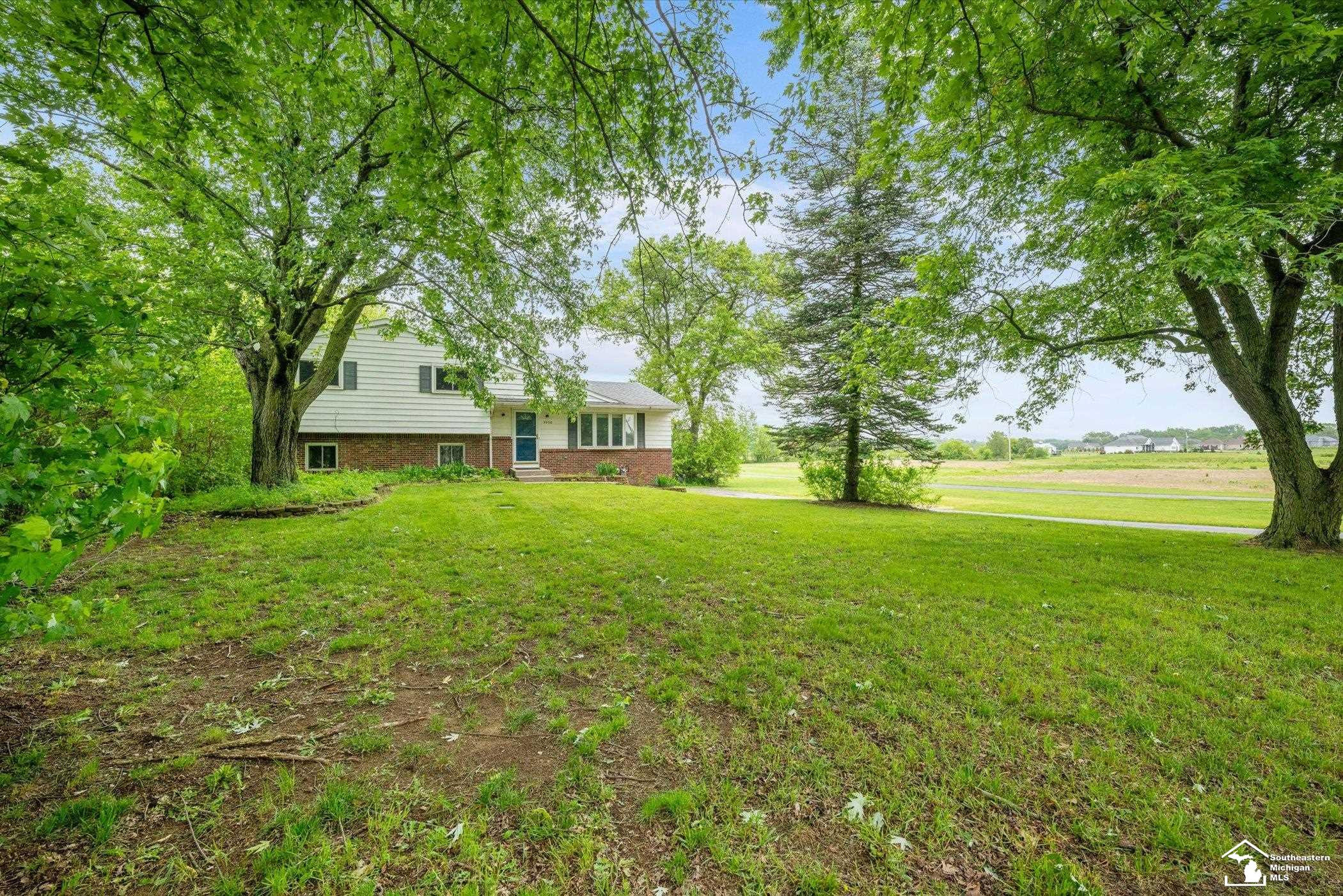 2058 W Erie Road, Temperance, MI 48182 — Photo 2
