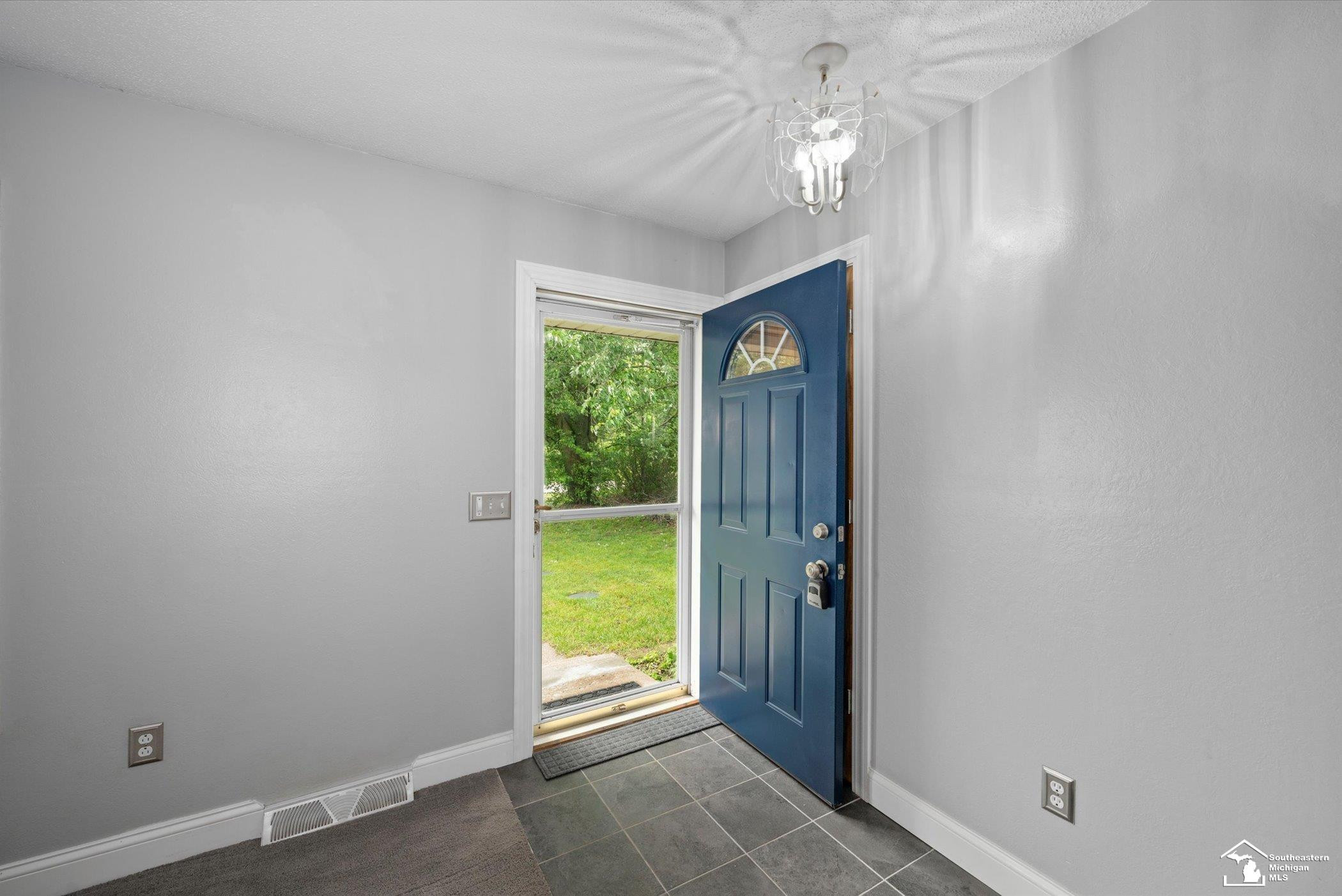 2058 W Erie Road, Temperance, MI 48182 — Photo 5