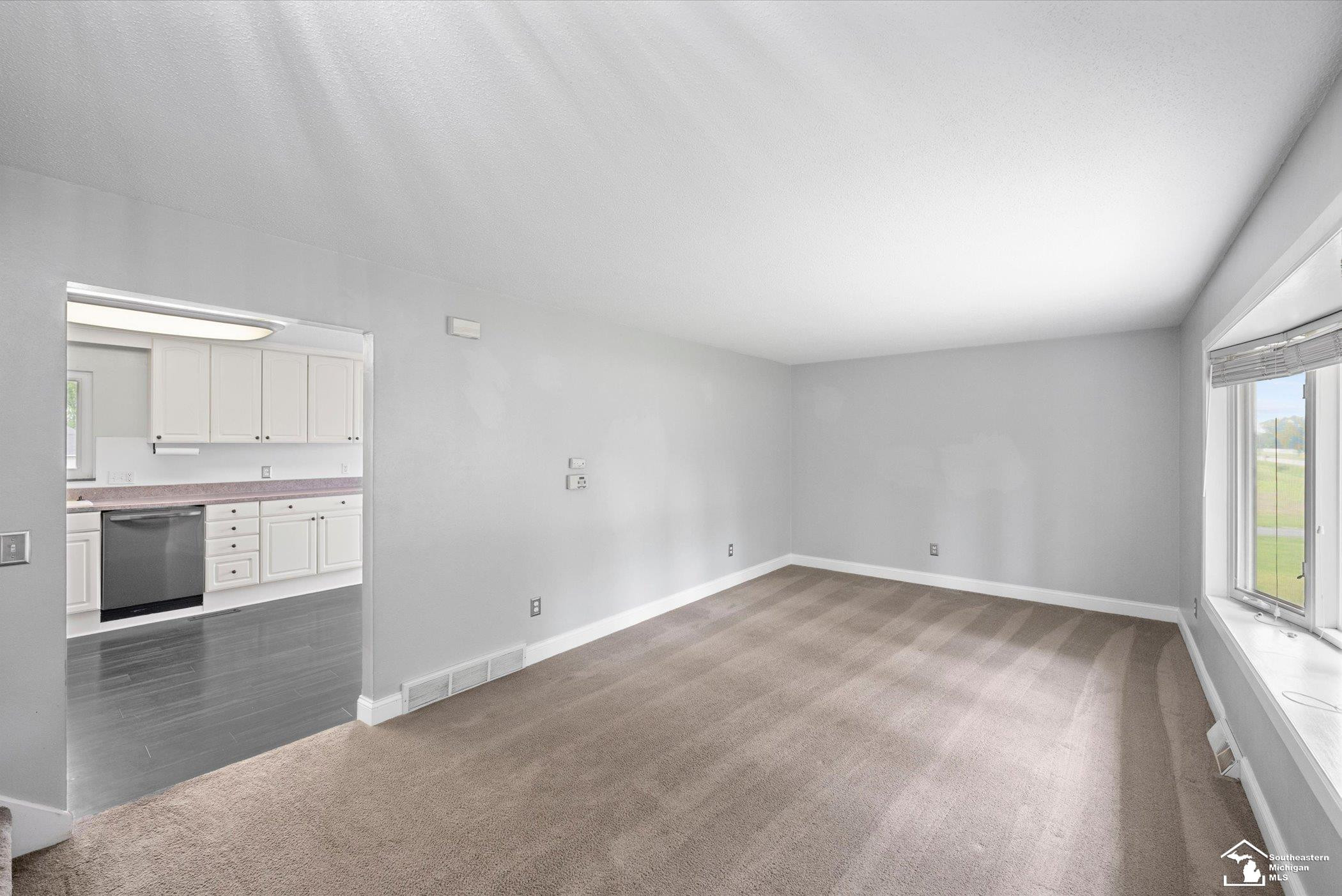 2058 W Erie Road, Temperance, MI 48182 — Photo 6