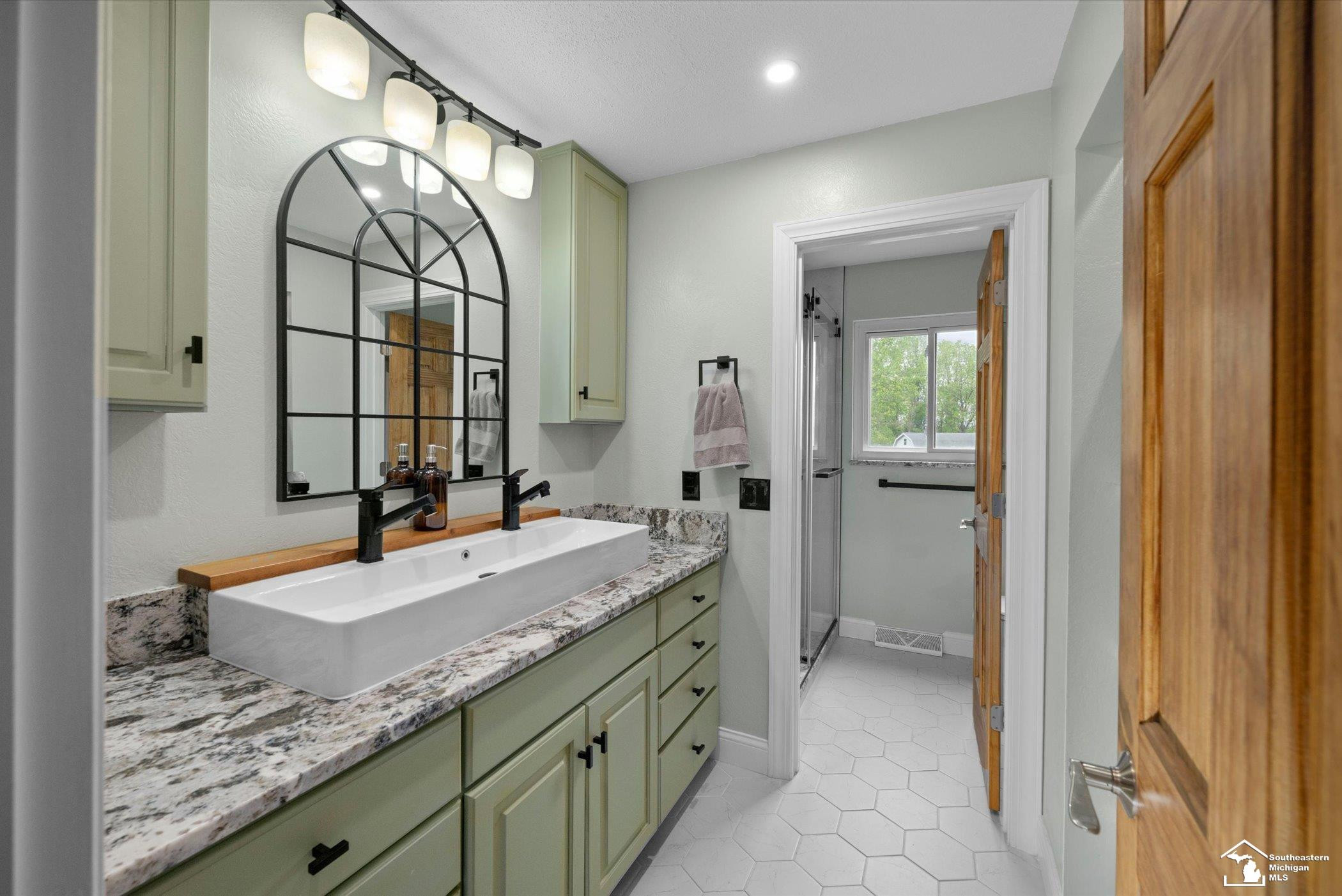 2058 W Erie Road, Temperance, MI 48182 — Photo 17