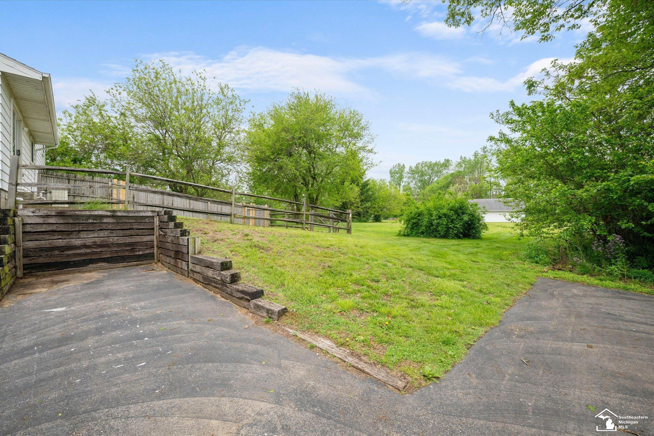 2058 W Erie Road, Temperance, MI 48182 — Photo 32
