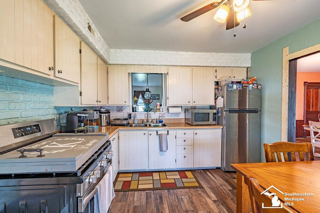 1584 E Newburg Road, Carleton, MI 48117 — Photo 19