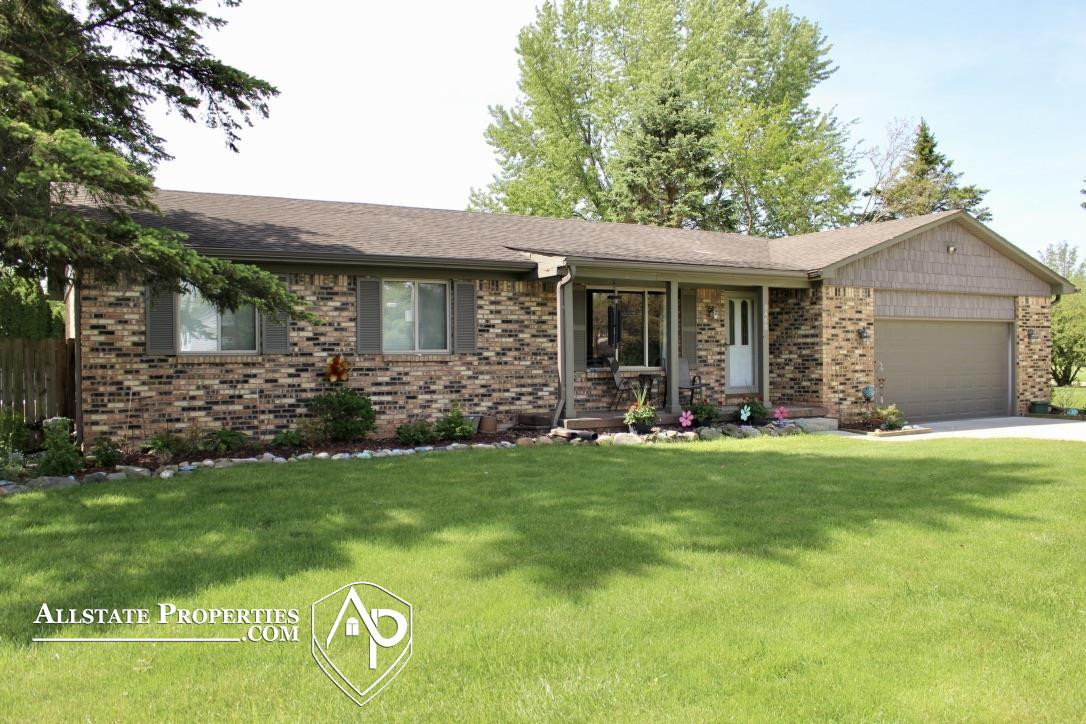 8468 Lippincott Boulevard, Davison, MI 48423 — front exterior