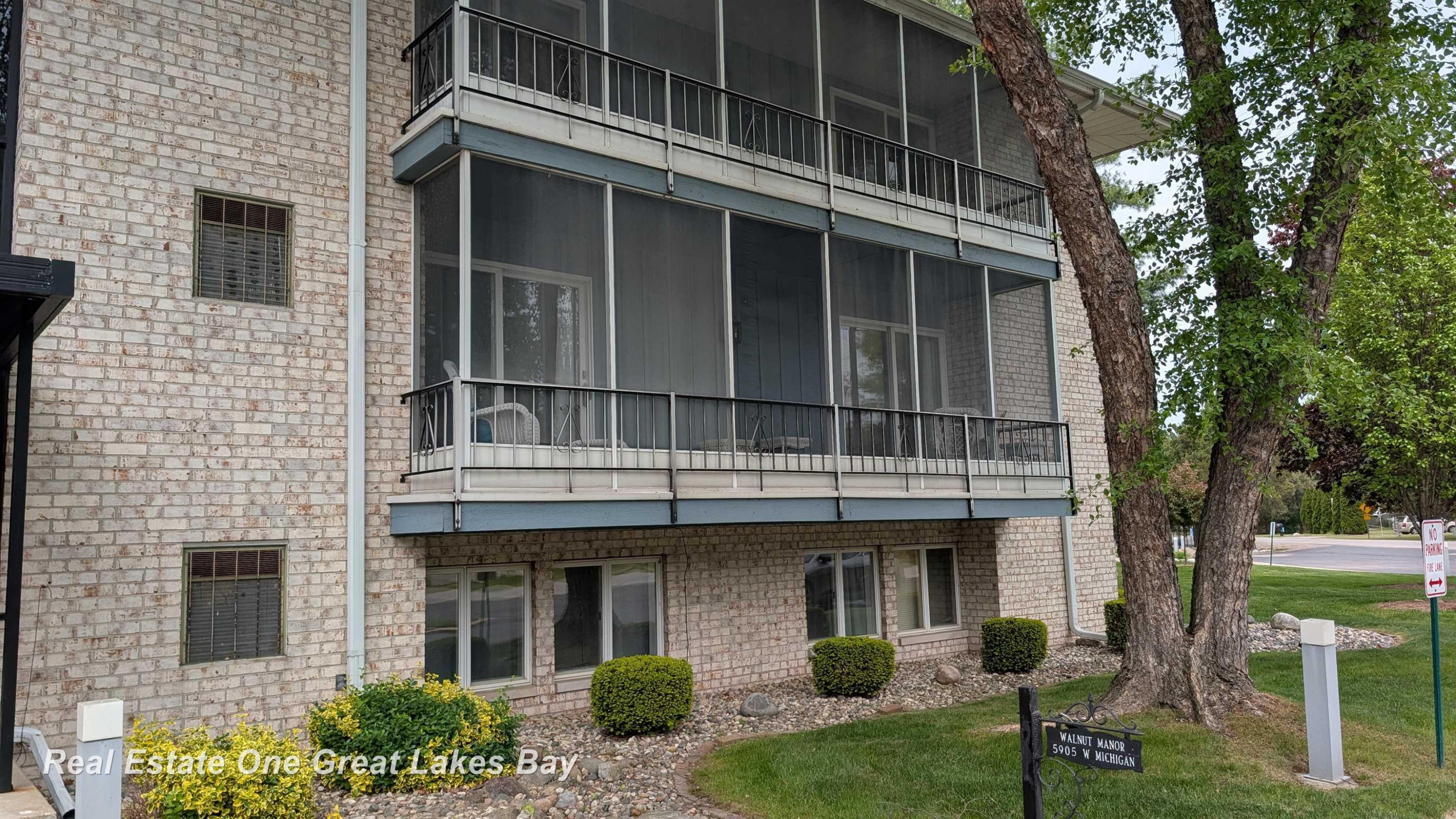 5905 W Michigan Avenue, Unit 79/B-3, Saginaw, MI 48638 — Photo 2