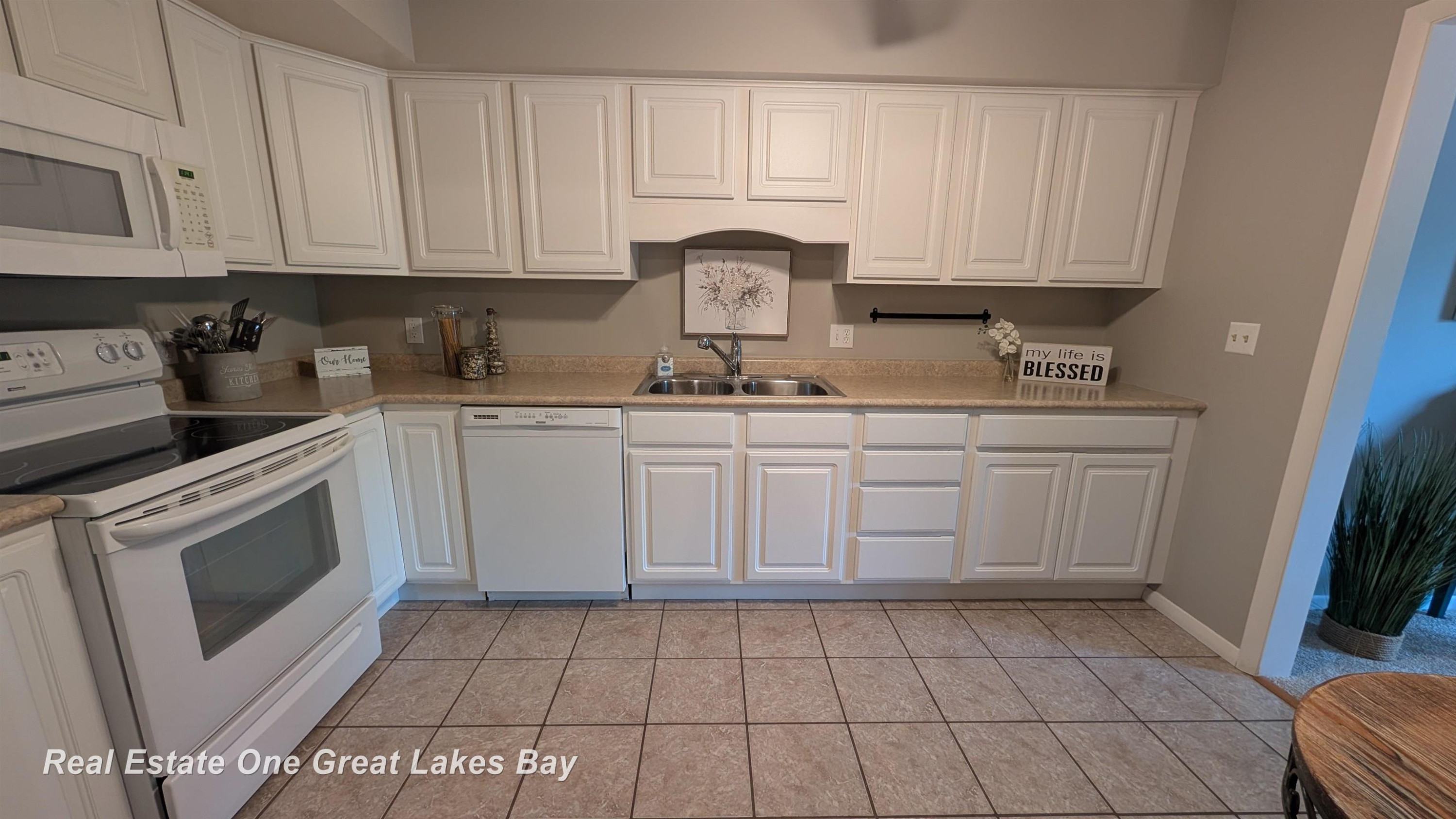 5905 W Michigan Avenue, Unit 79/B-3, Saginaw, MI 48638 — Photo 19