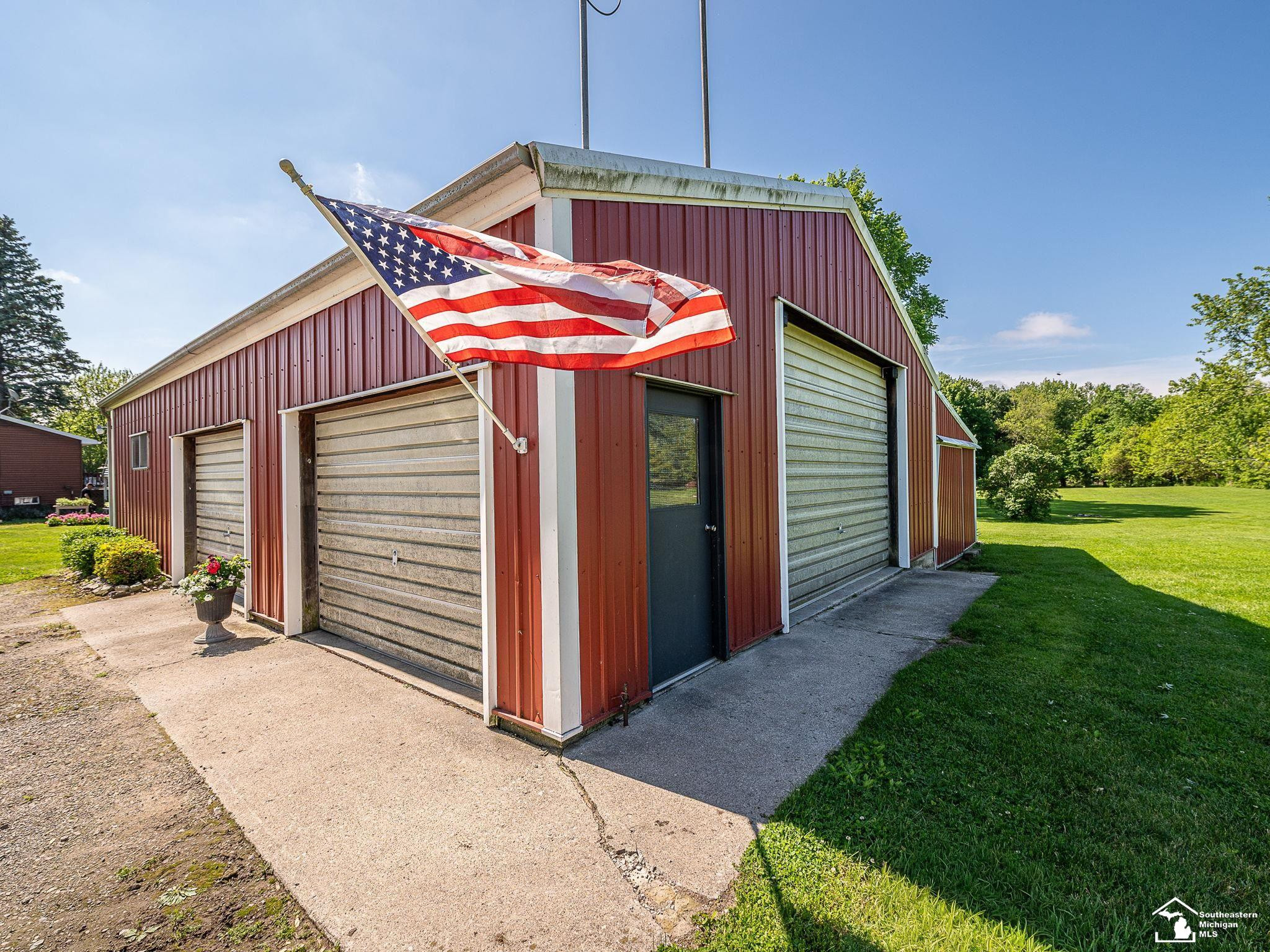 3551 N Otter Creek Road, Monroe, MI 48161 — Photo 23