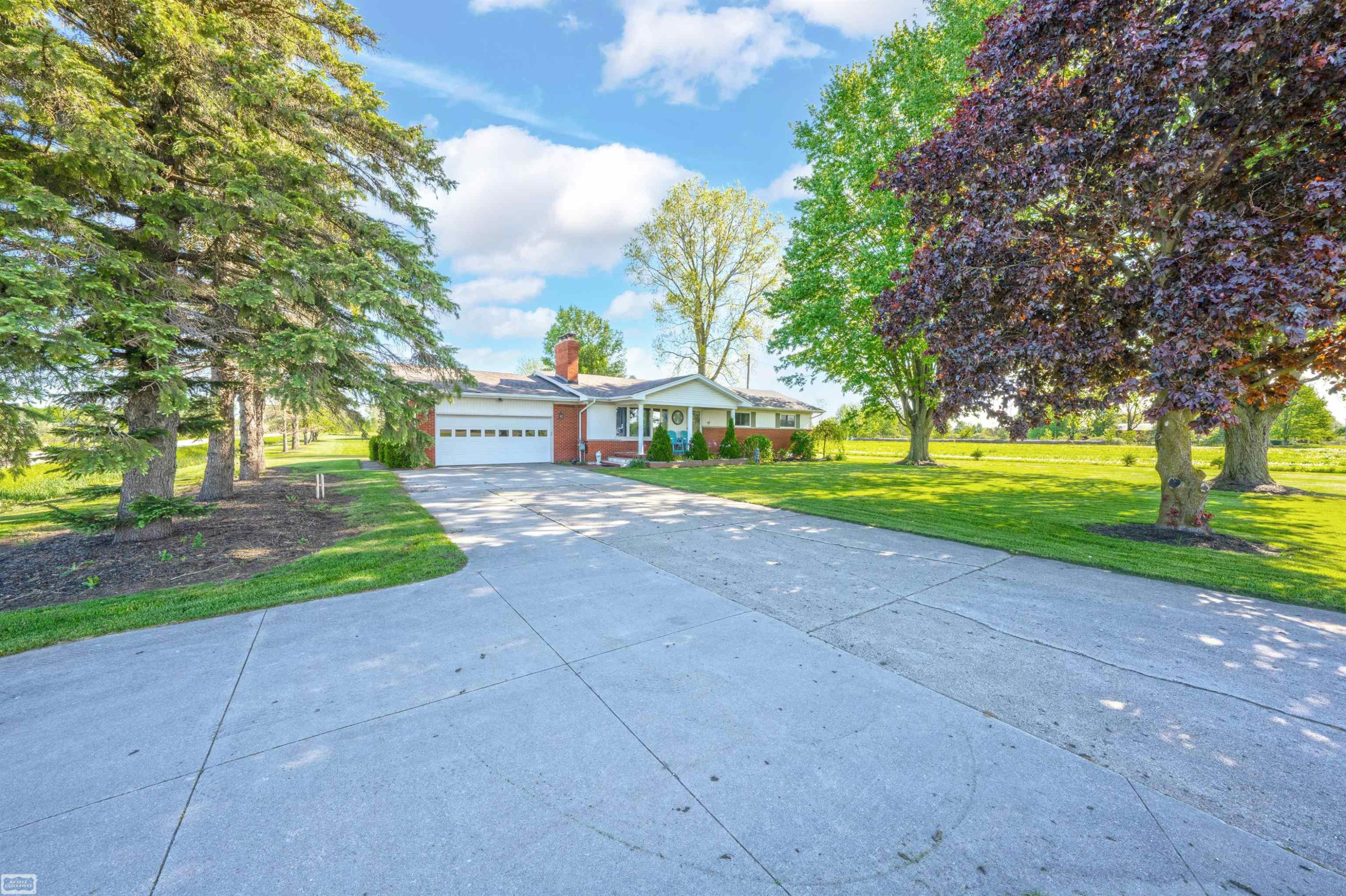 6488 Saint Clair Highway, MI — Photo 33