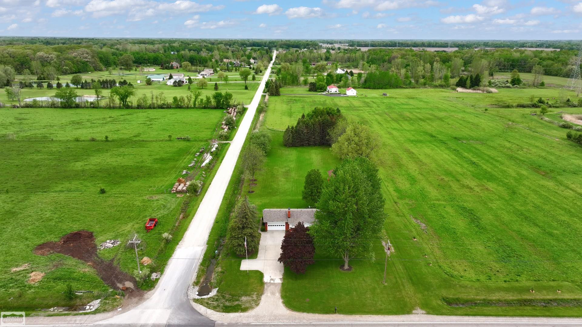 6488 Saint Clair Highway, MI — Photo 48