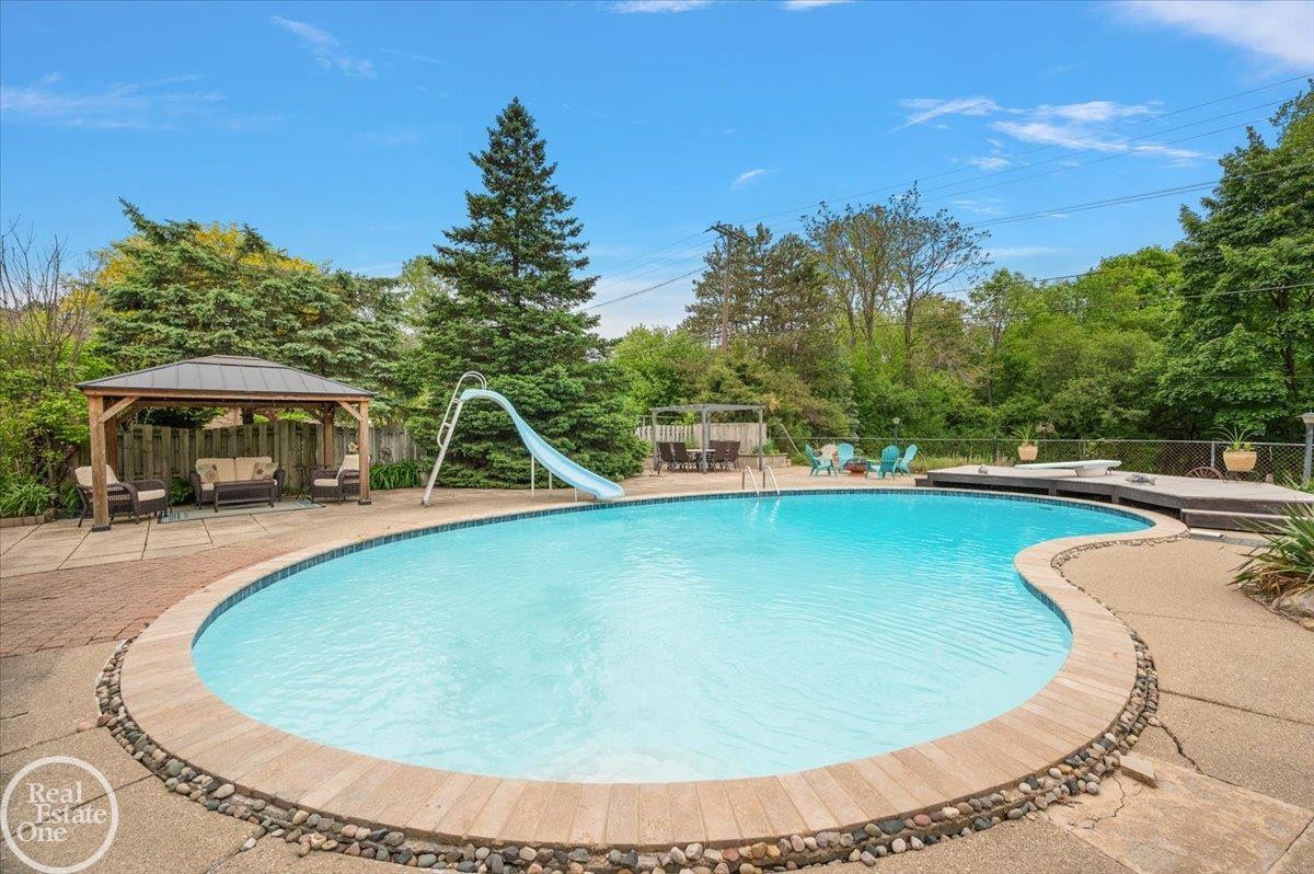 88 Aspinwall Drive, Troy, MI 48098 — Photo 9