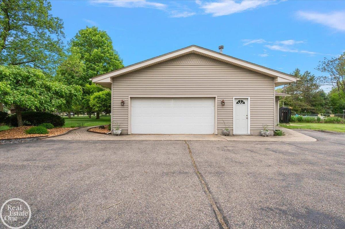 88 Aspinwall Drive, Troy, MI 48098 — Photo 48