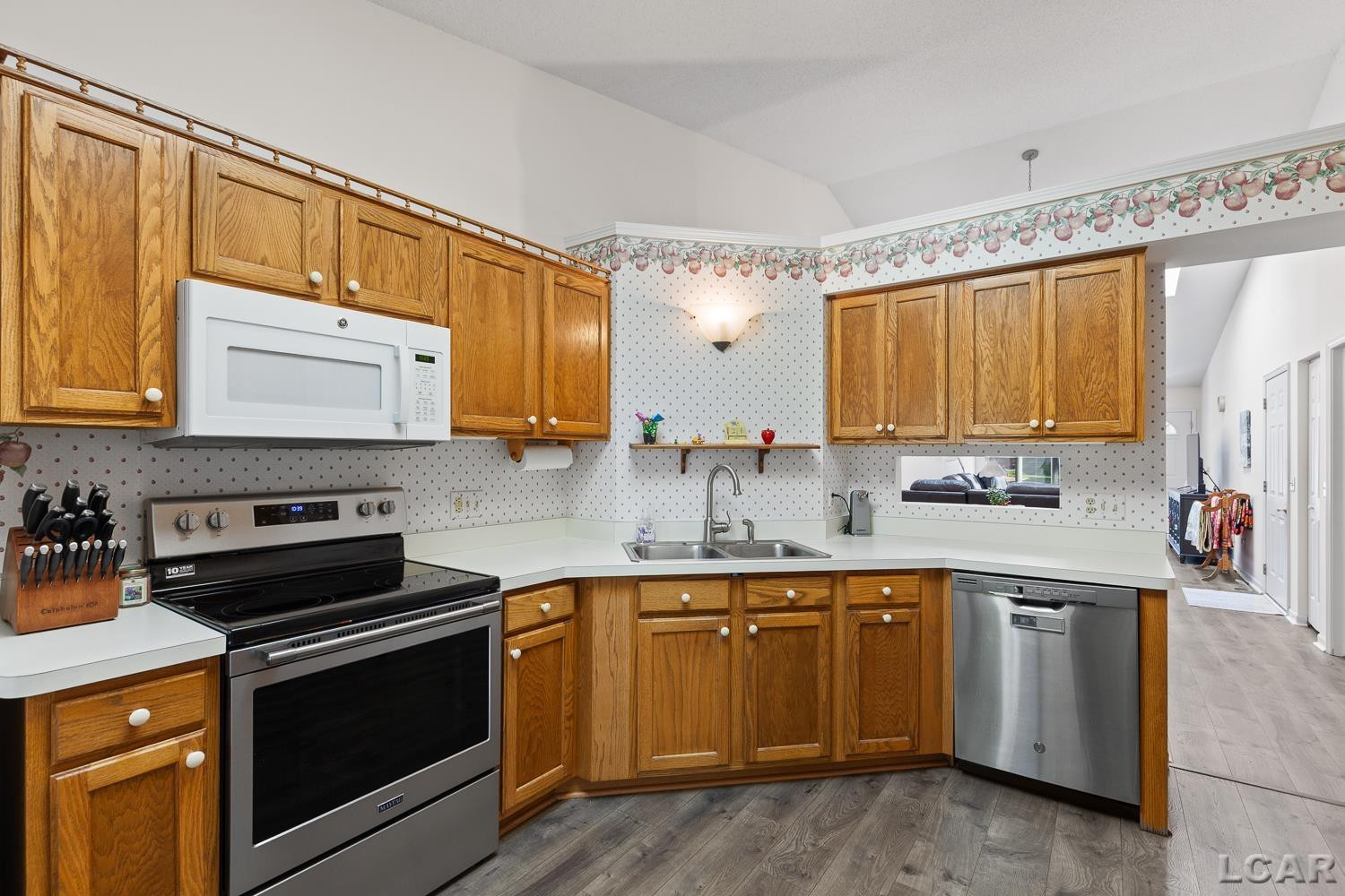 729 CLARK #30 Street, Tecumseh, MI 49286 — Photo 12