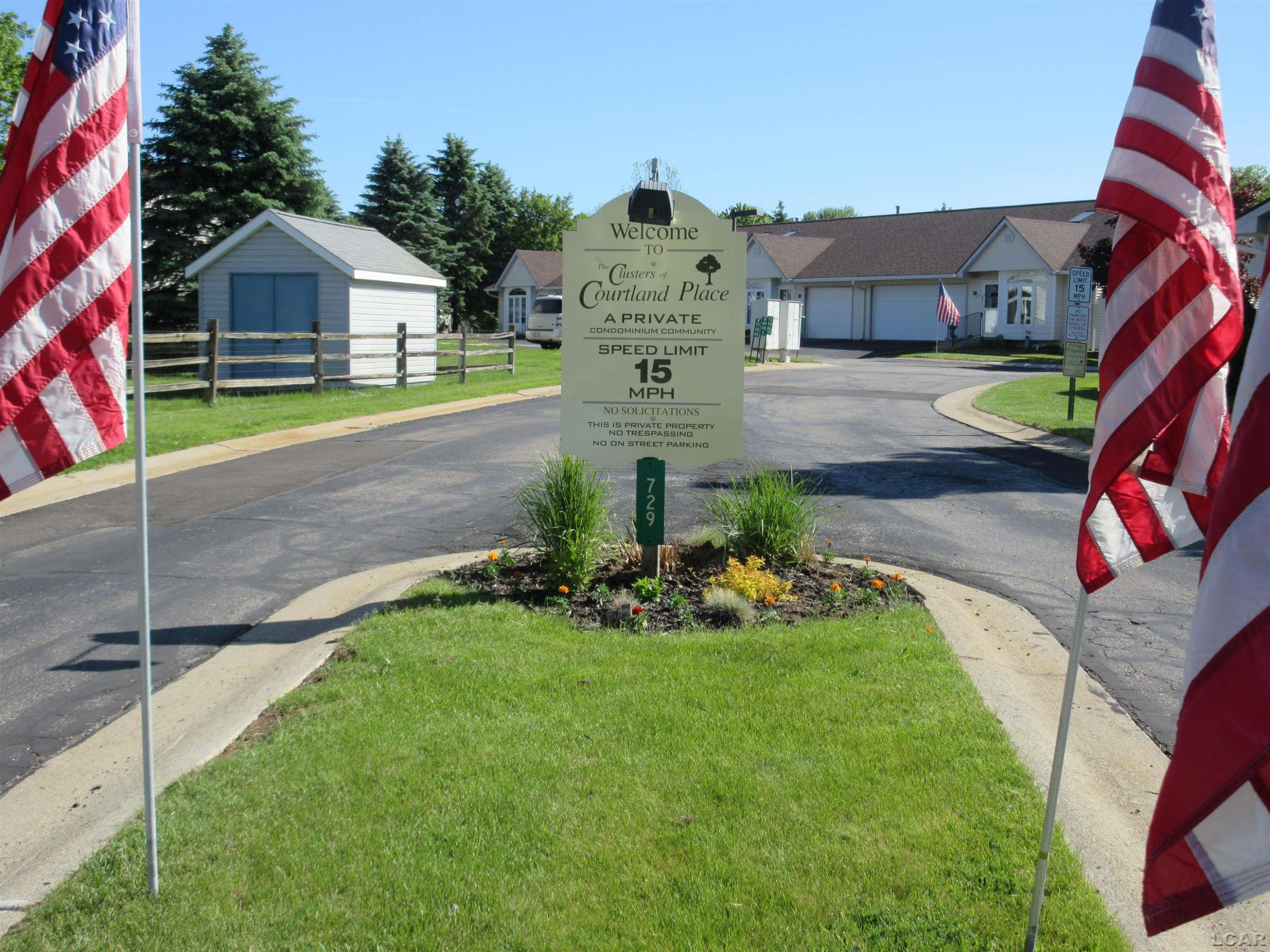 729 CLARK #30 Street, Tecumseh, MI 49286 — Photo 2