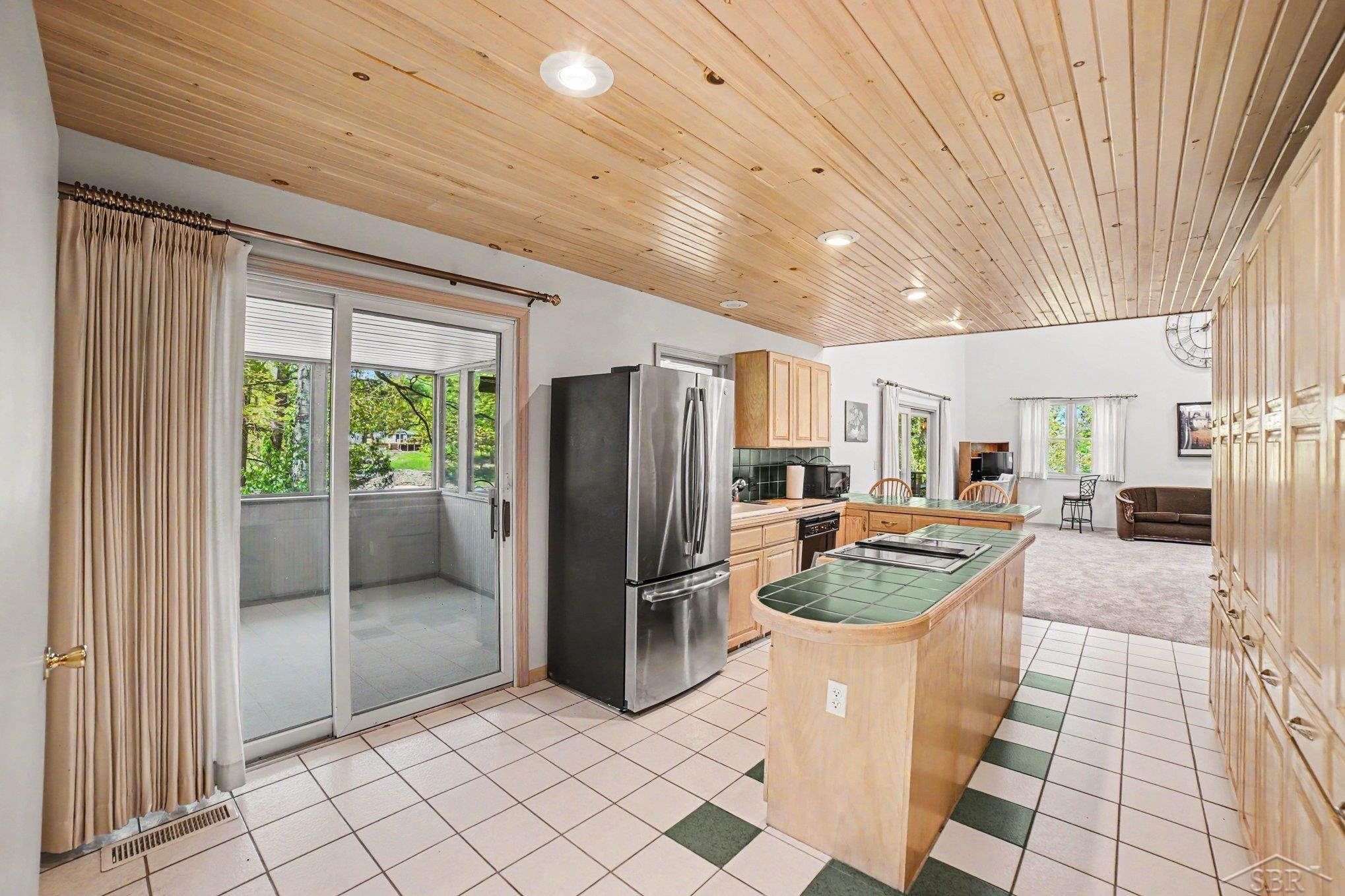 1019 Siesta Drive, Gladwin, MI 48624 — Photo 14