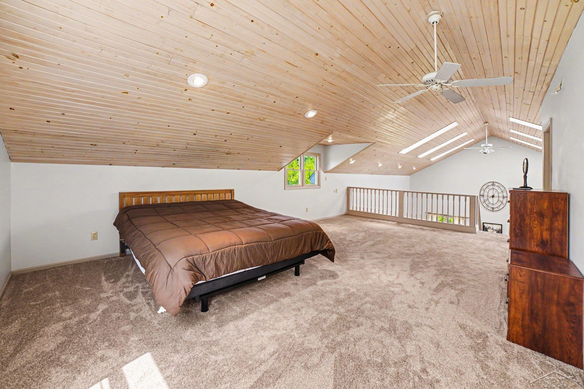 1019 Siesta Drive, Gladwin, MI 48624 — Photo 32