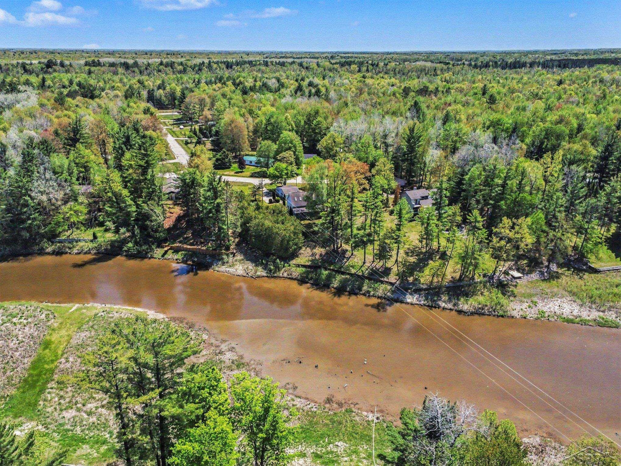 1019 Siesta Drive, Gladwin, MI 48624 — Photo 42