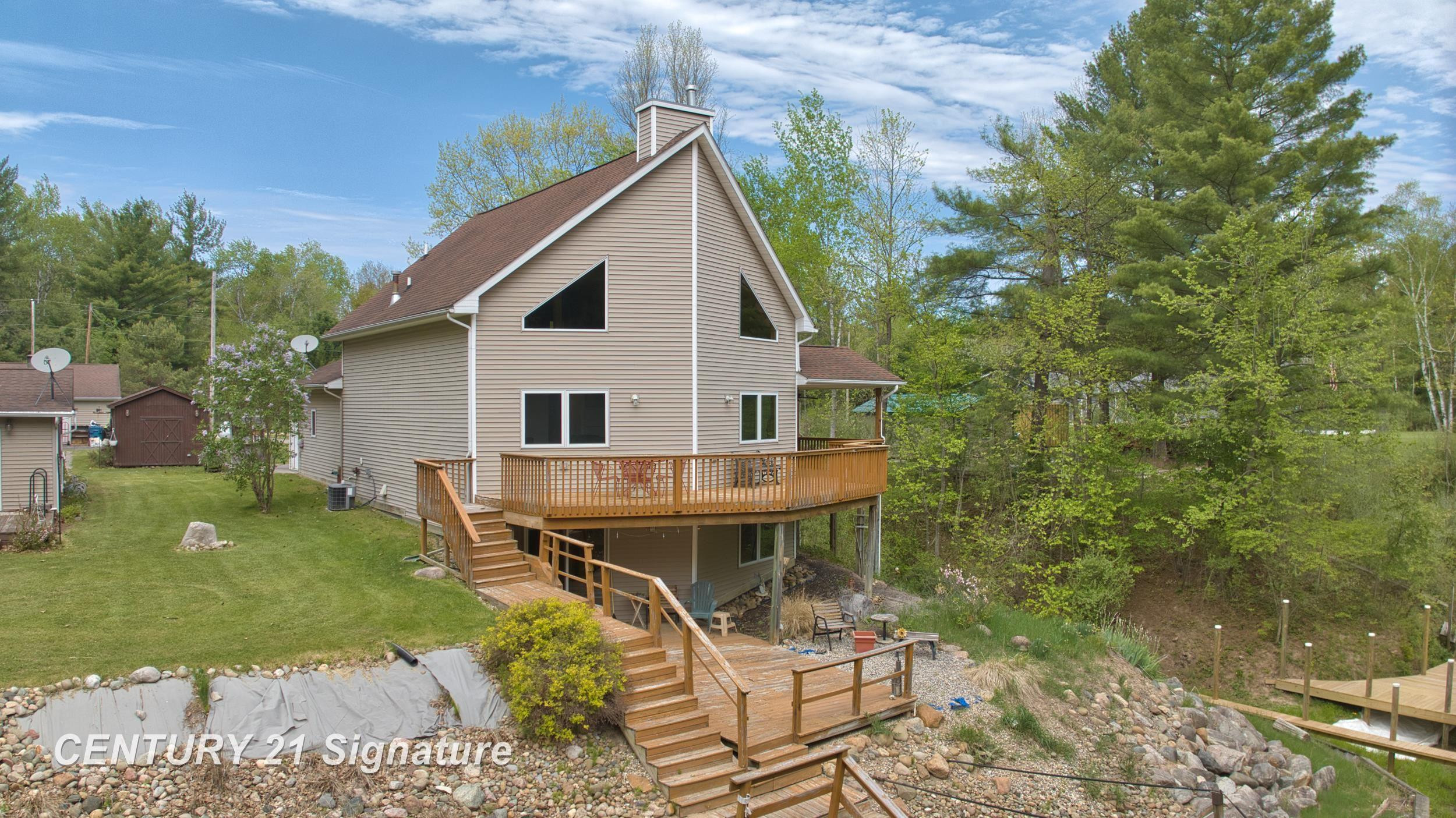 1724 Middle Point Drive, Alger, MI 48610 — Photo 2