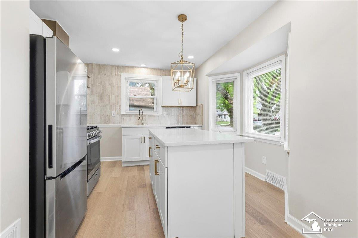 6810 Robinson Street, Allen Park, MI 48101 — Photo 4