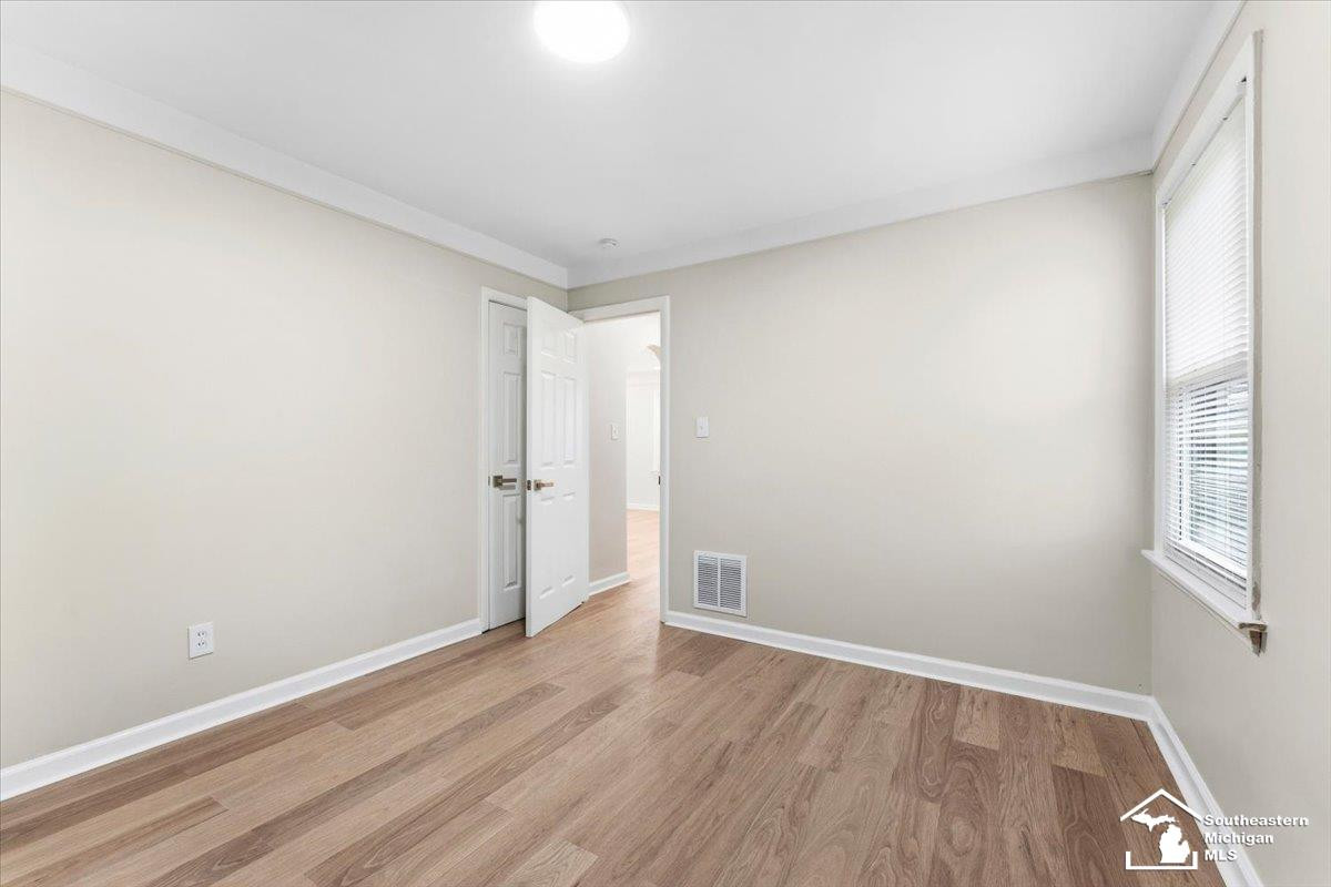 6810 Robinson Street, Allen Park, MI 48101 — Photo 8