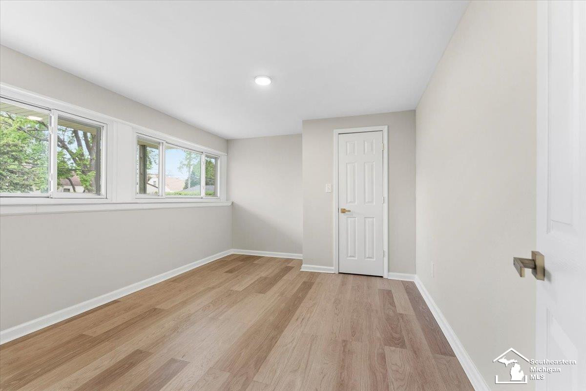 6810 Robinson Street, Allen Park, MI 48101 — Photo 13