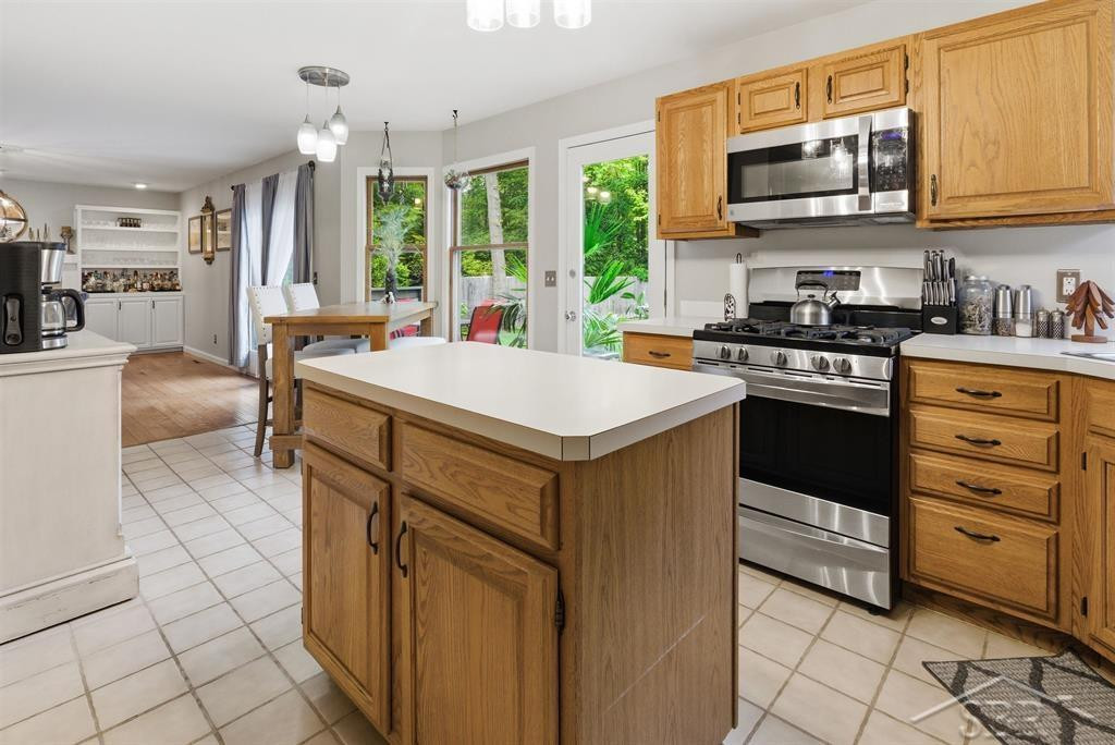 3015 Walden Woods Drive, Midland, MI 48640 — Photo 12