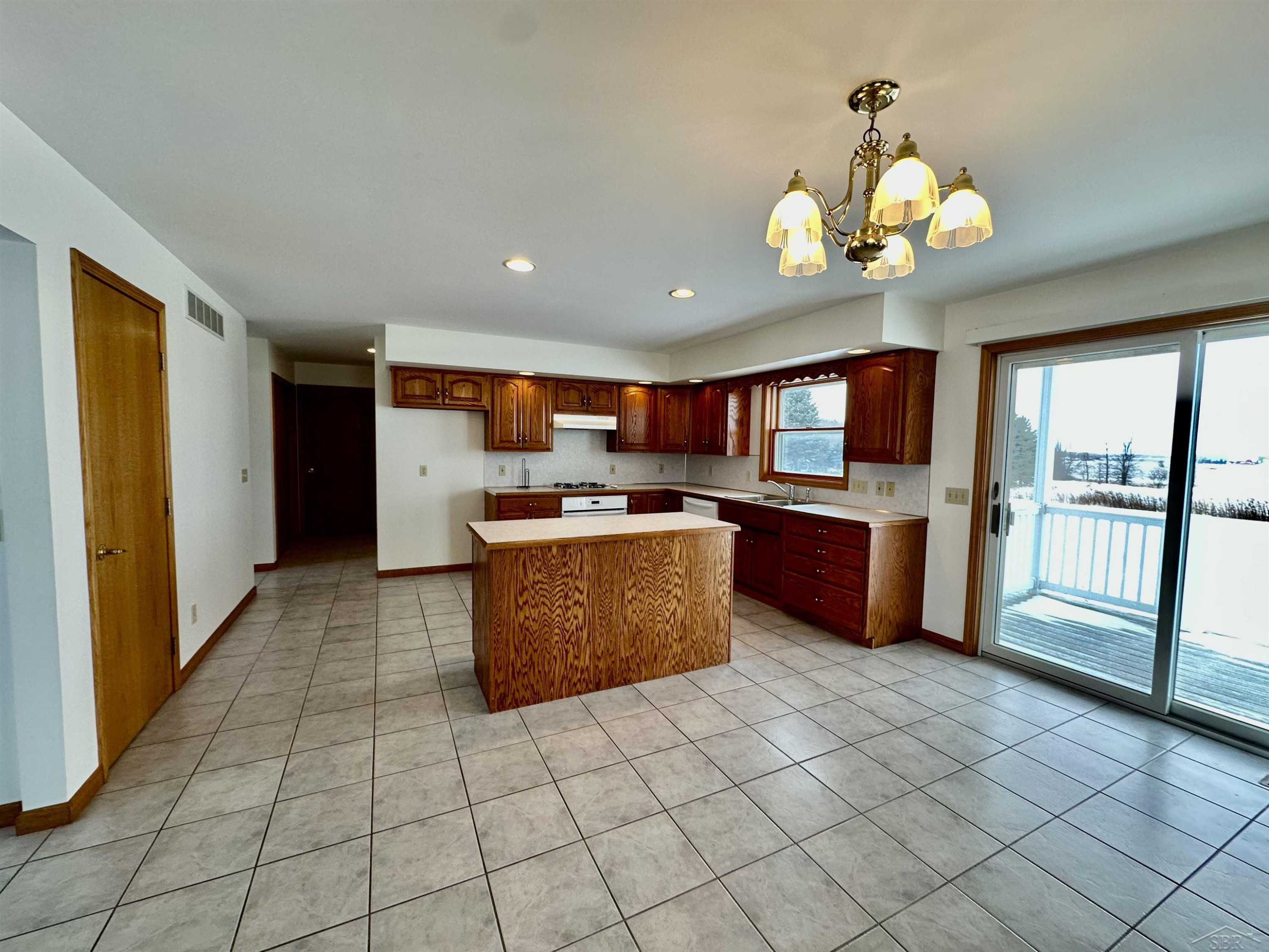 2649 Colwood Road, Caro, MI 48723 — Photo 11