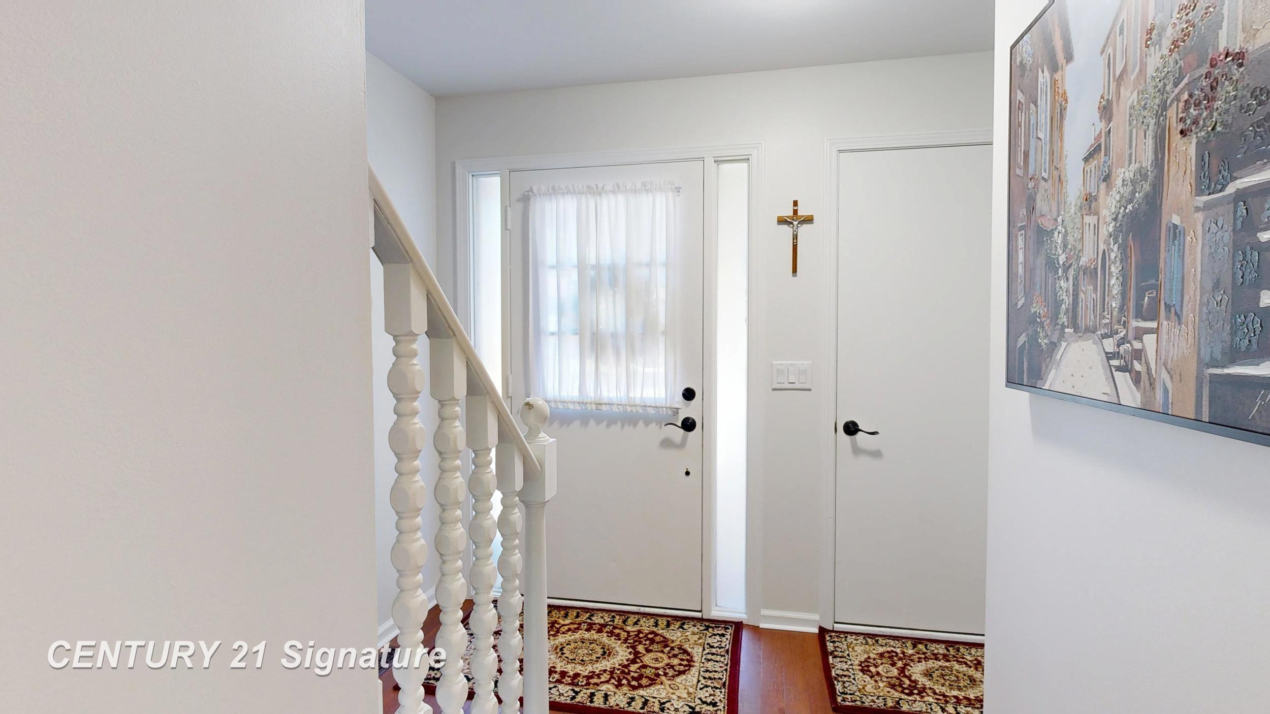553 Oakbrook Circle, Flushing, MI 48433 — Photo 3