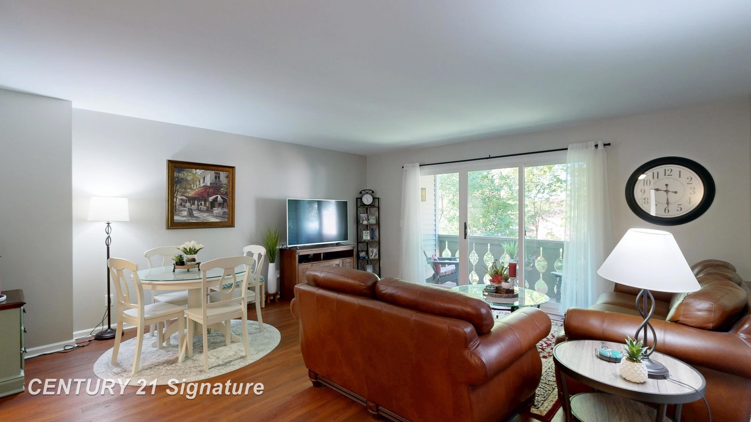 553 Oakbrook Circle, Flushing, MI 48433 — Photo 4