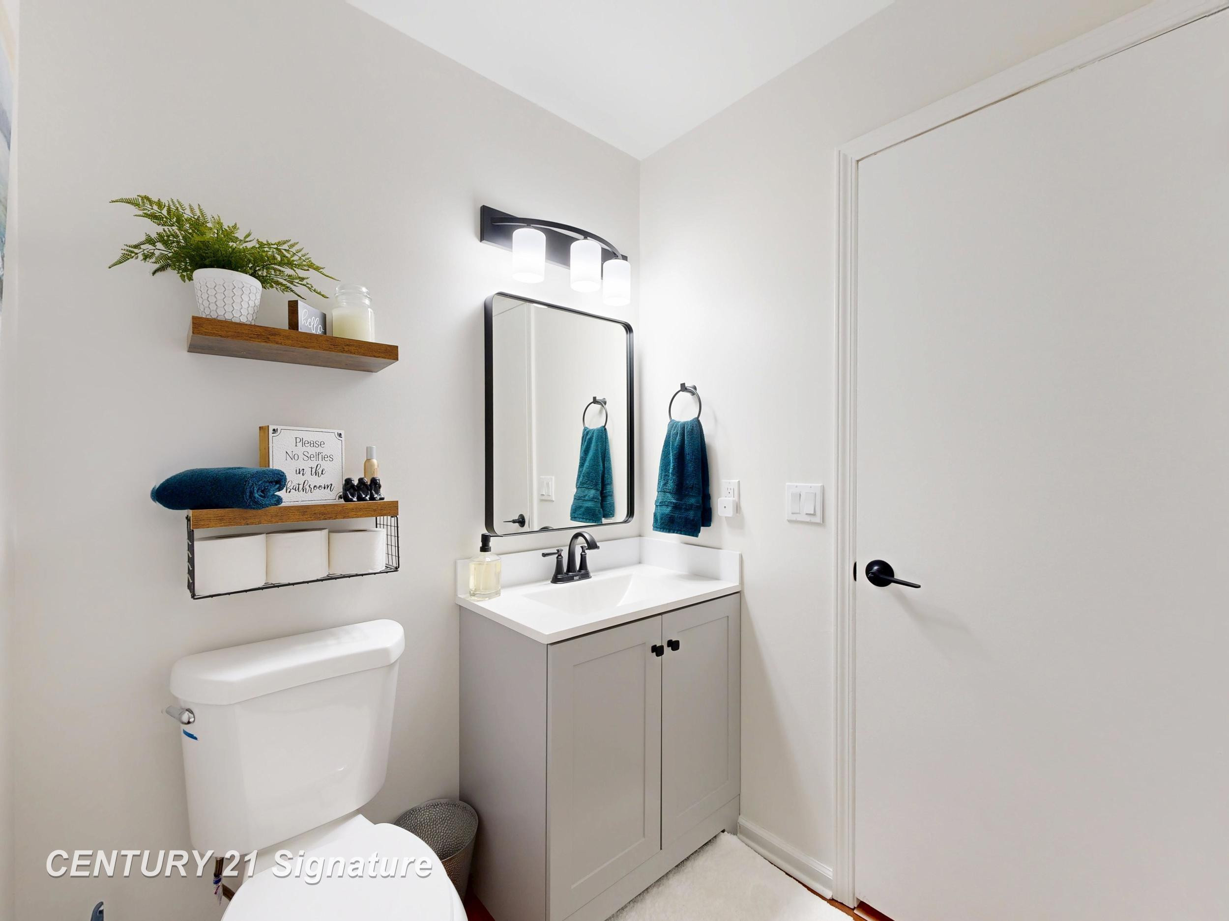 553 Oakbrook Circle, Flushing, MI 48433 — Photo 13