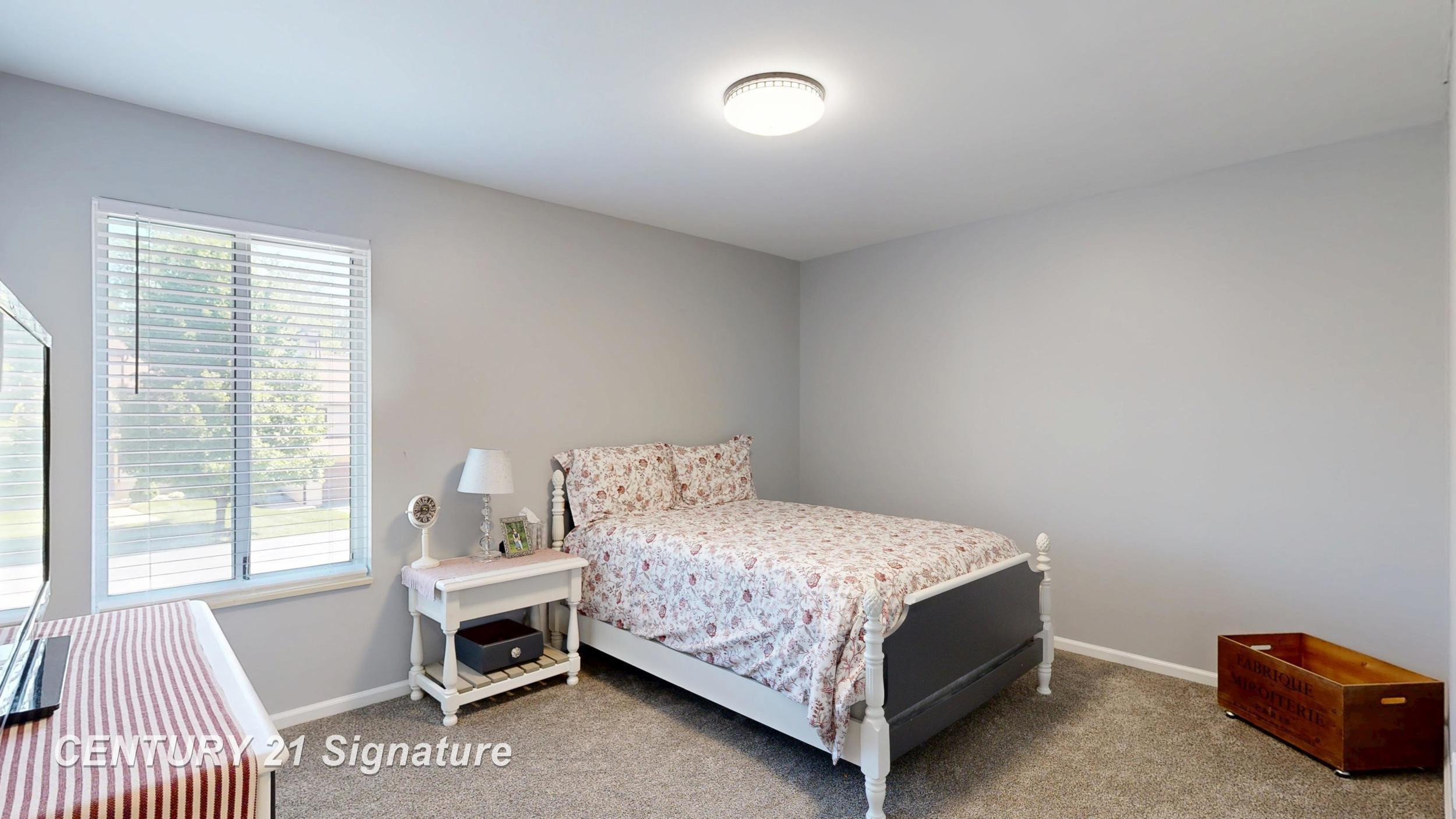 553 Oakbrook Circle, Flushing, MI 48433 — Photo 20