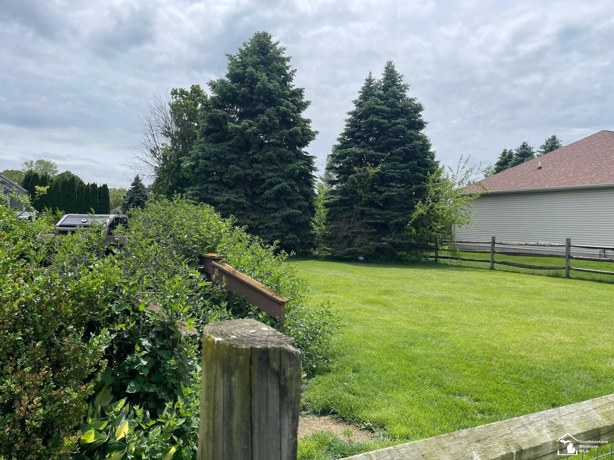 6755 Marzden Drive, Lambertville, MI 48144 — Photo 10
