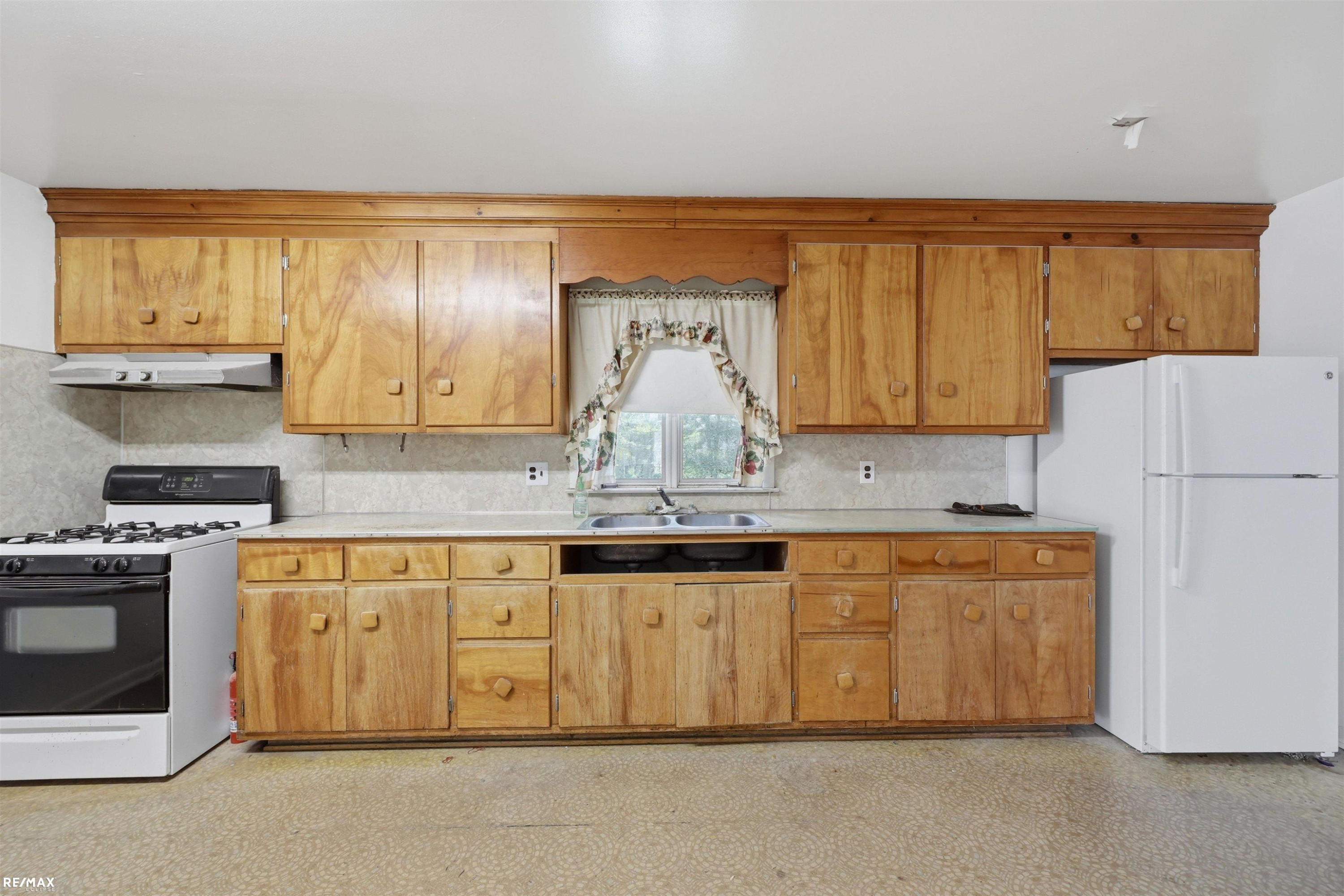 52647 Brentwood Drive, Shelby Twp, MI 48316 — Photo 4
