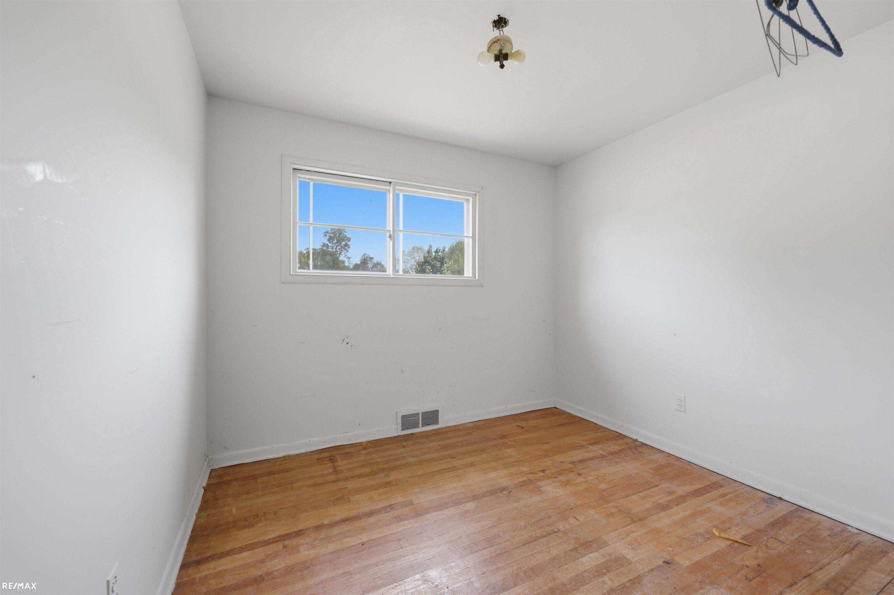 52647 Brentwood Drive, Shelby Twp, MI 48316 — Photo 8