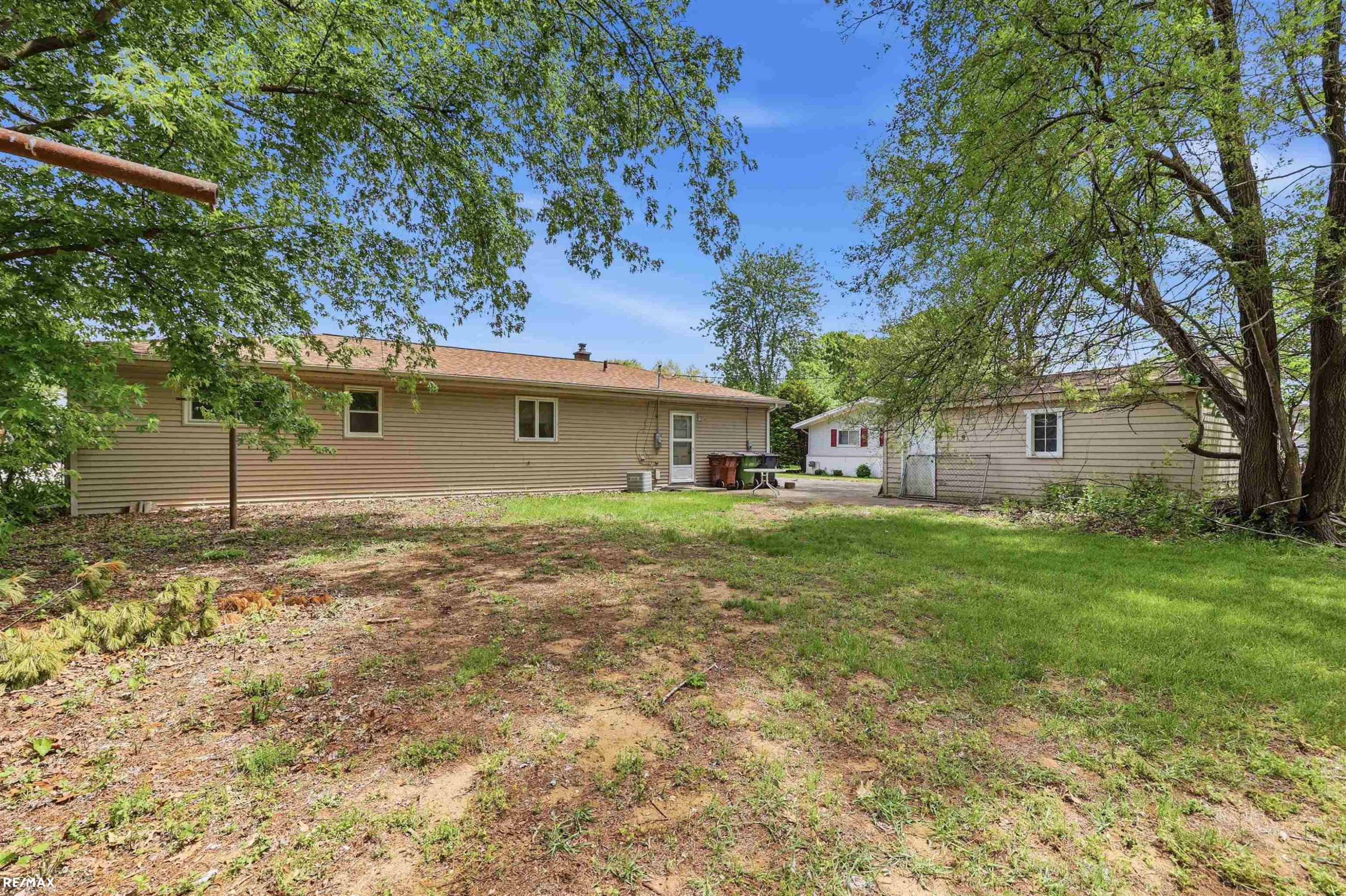 52647 Brentwood Drive, Shelby Twp, MI 48316 — Photo 17
