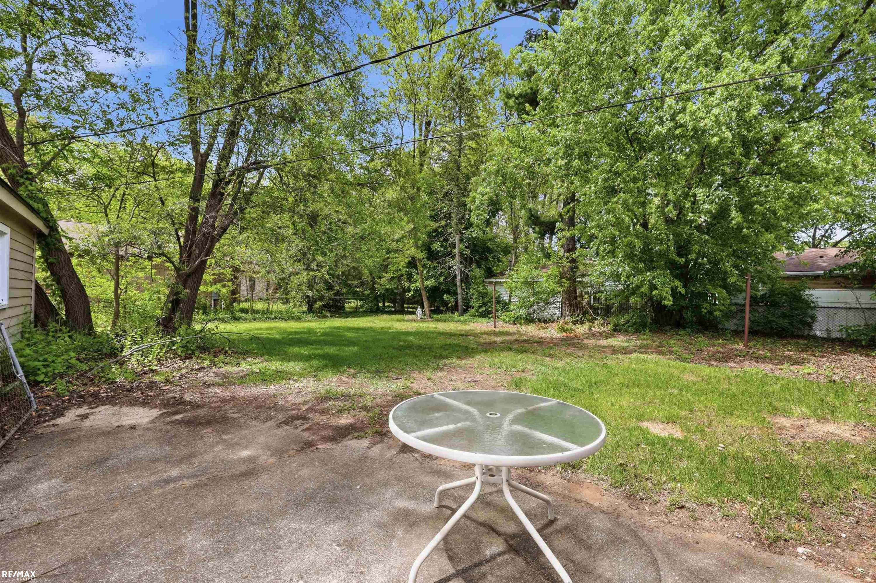 52647 Brentwood Drive, Shelby Twp, MI 48316 — Photo 18