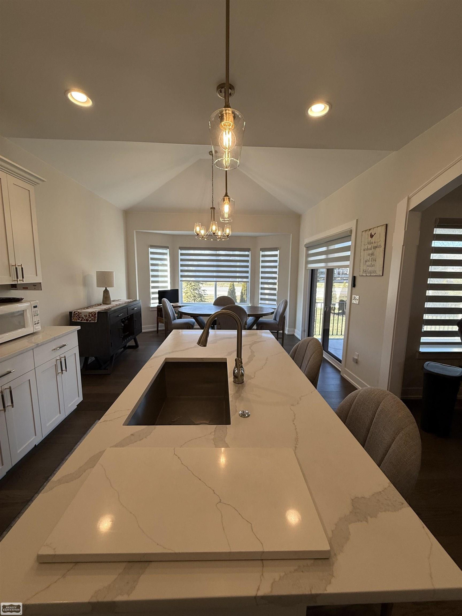 55103 Saint Paul Drive, MI 48042 — Photo 10