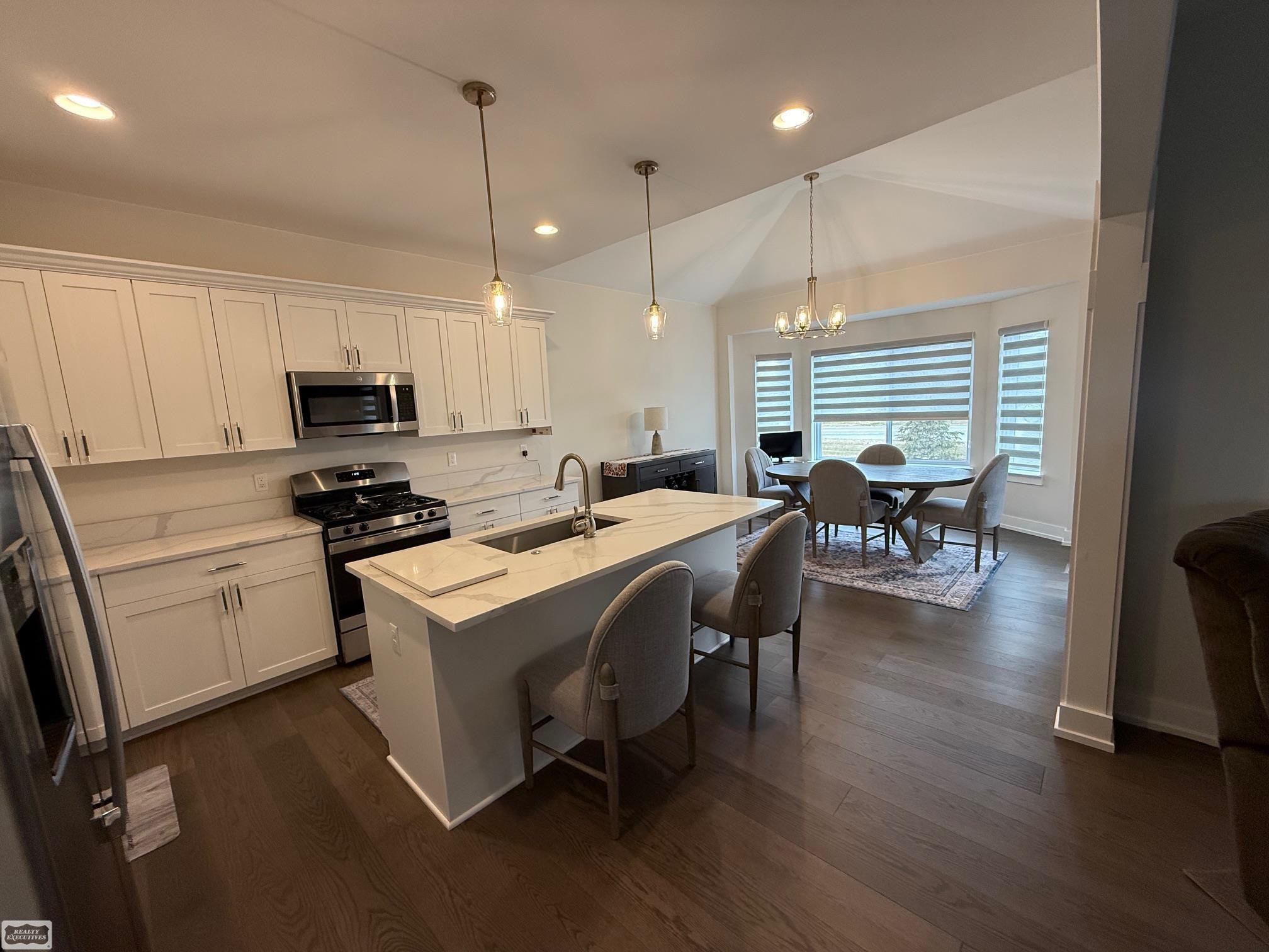 55103 Saint Paul Drive, MI 48042 — Photo 11