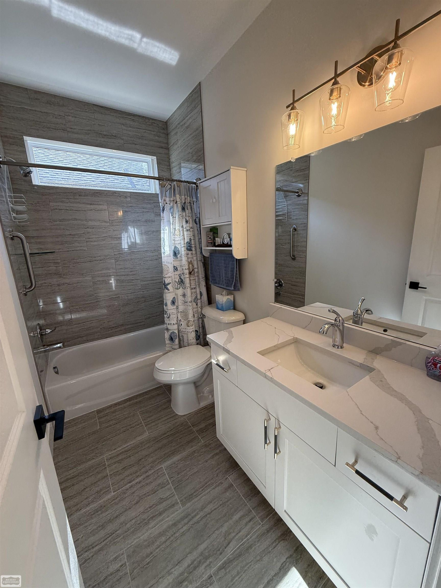 55103 Saint Paul Drive, MI 48042 — Photo 13