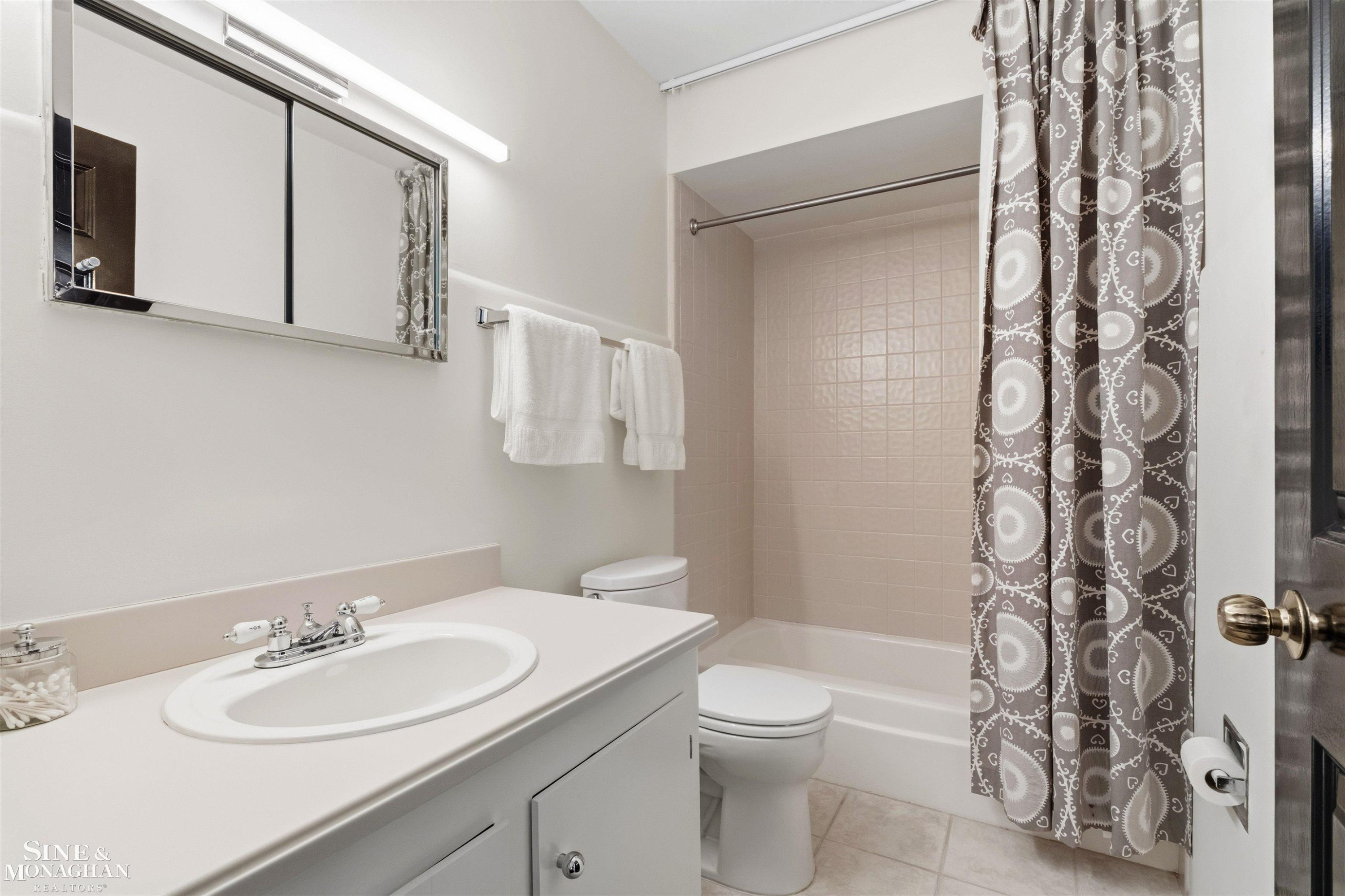 89 Lake Shore Road, Grosse Pointe Farms, MI 48236 — Photo 39
