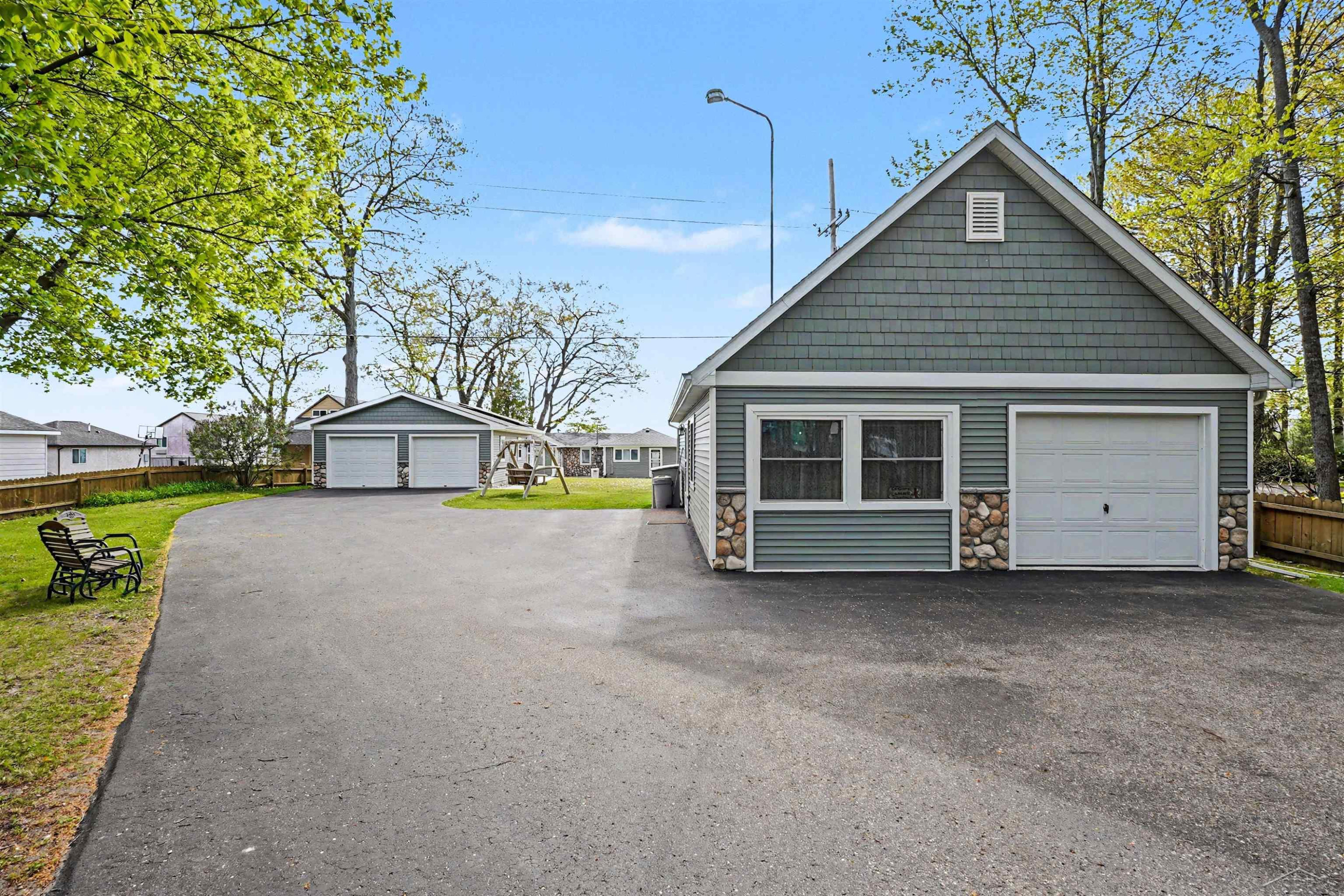 1220 N Huron Road, Tawas City, MI 48763 — Photo 2