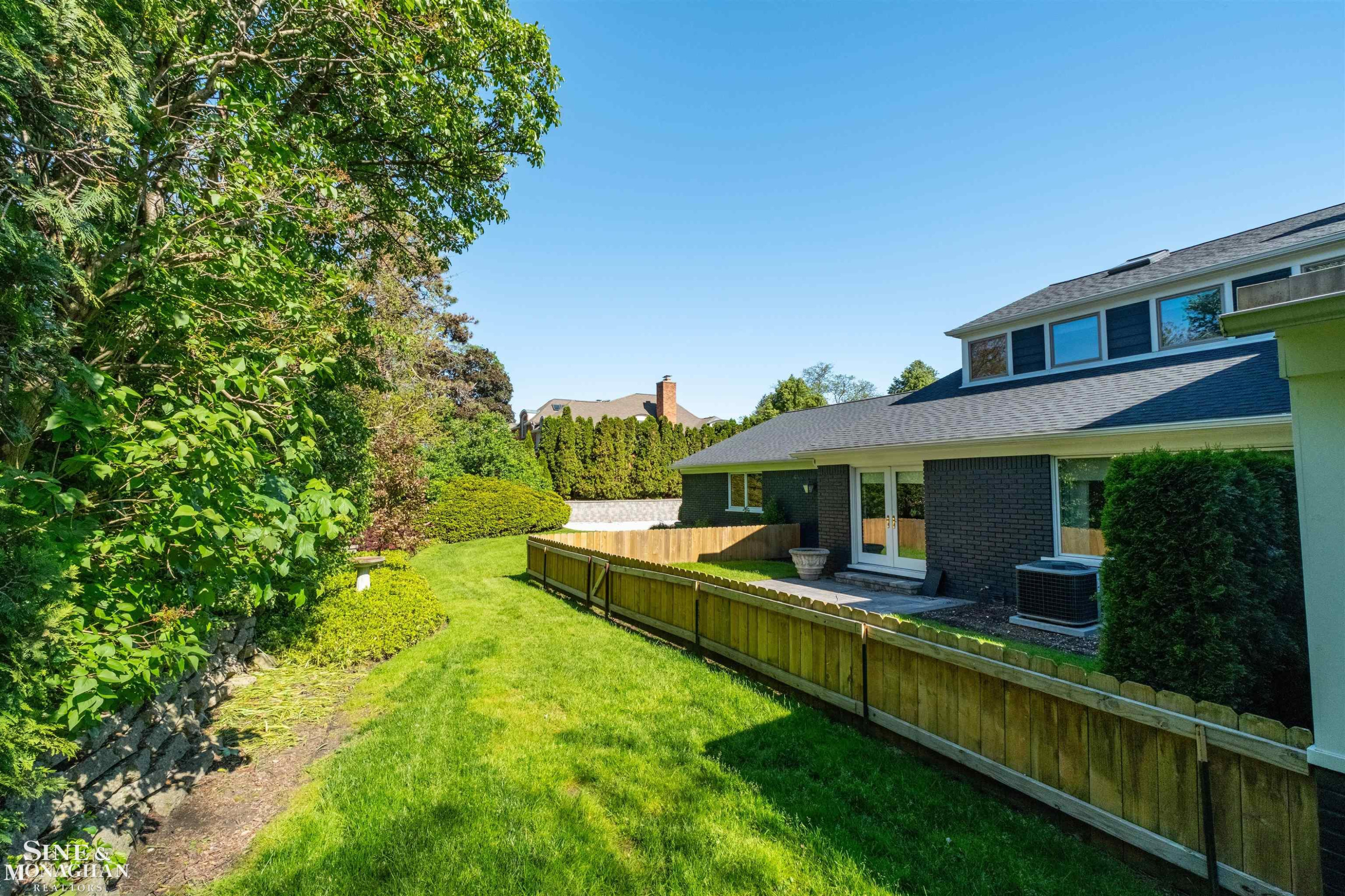 89 Lake Shore Road, Grosse Pointe Farms, MI 48236 — Photo 88