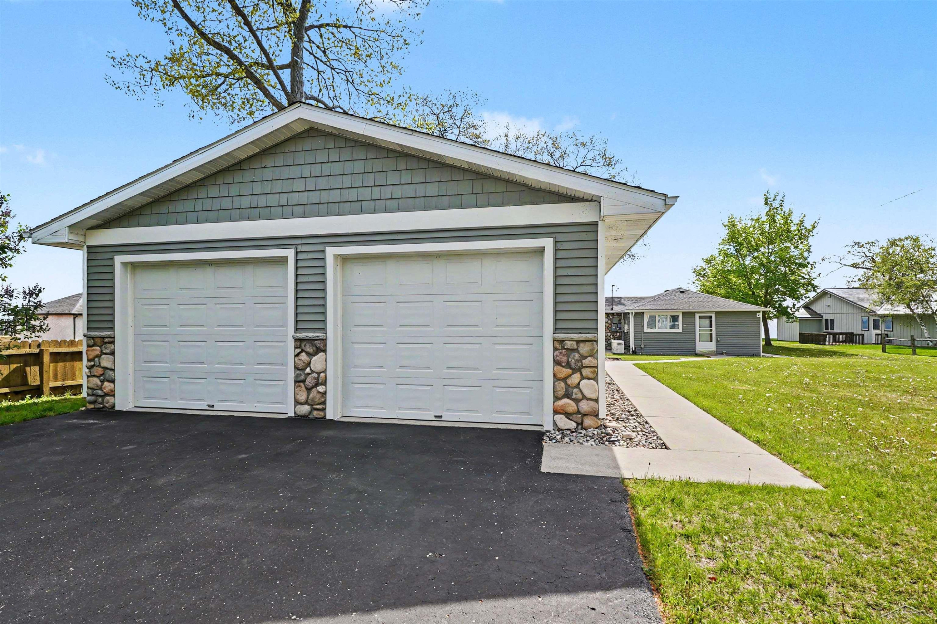 1220 N Huron Road, Tawas City, MI 48763 — Photo 28