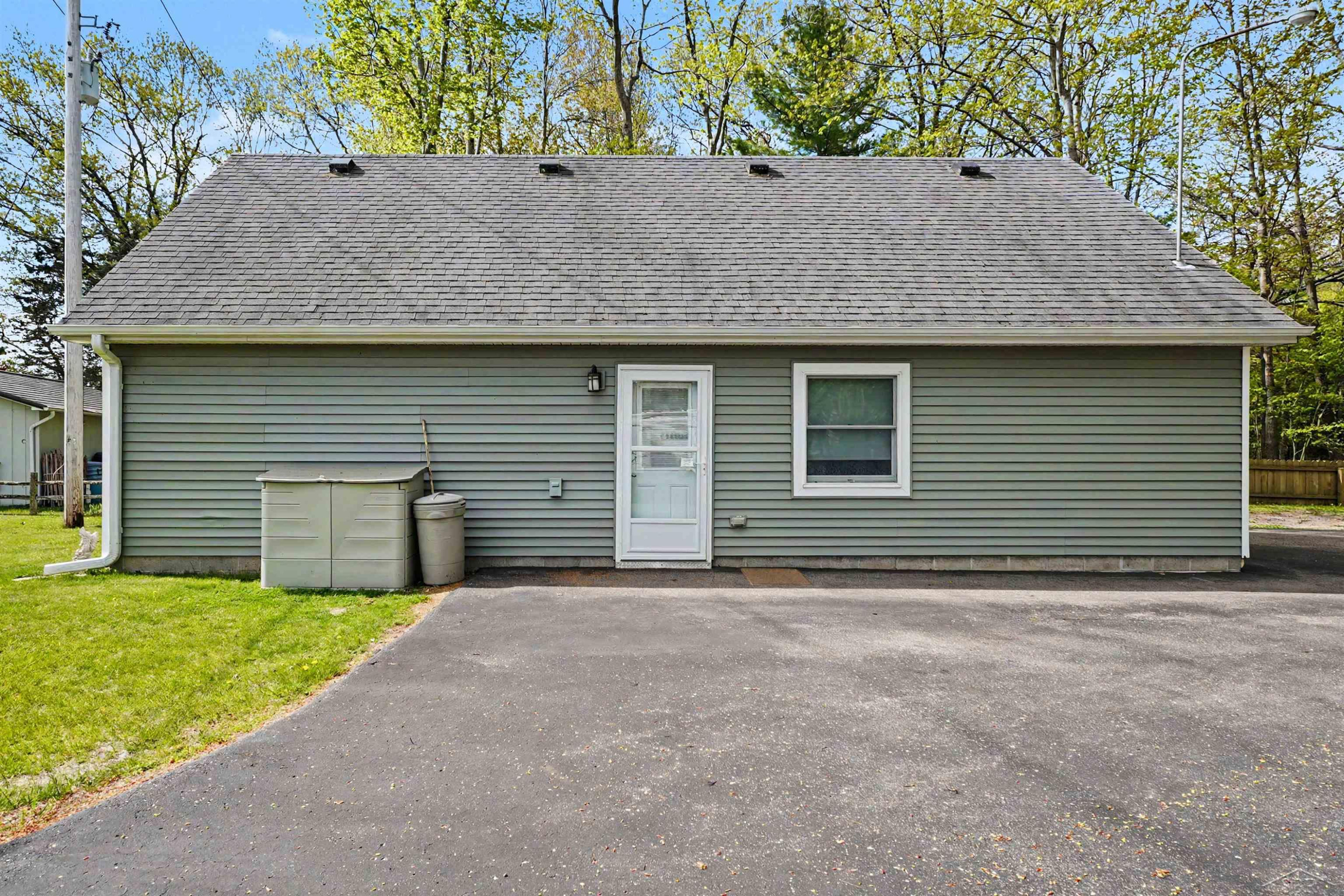 1220 N Huron Road, Tawas City, MI 48763 — Photo 41