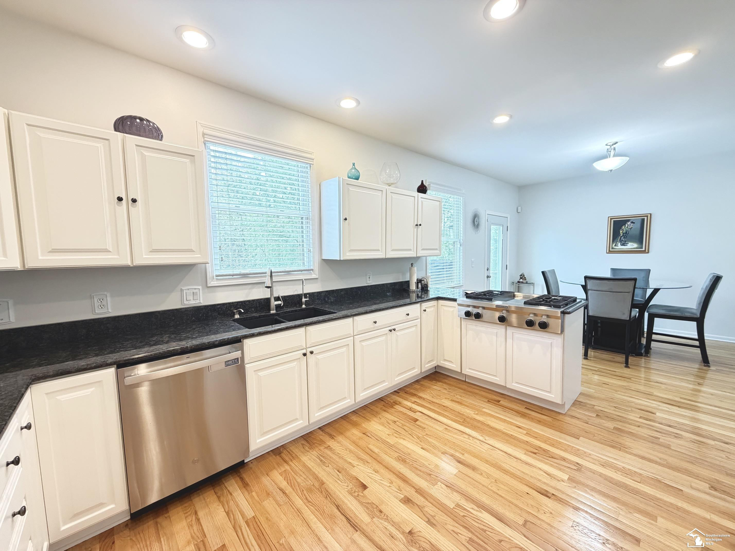 52881 Rico Court, Wixom, MI 48393 — Photo 12