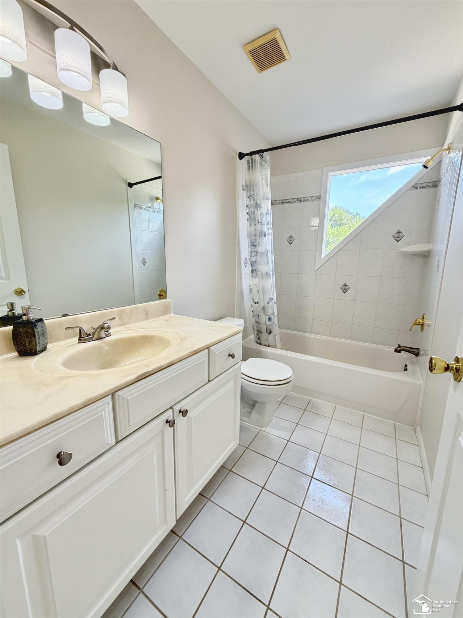 52881 Rico Court, Wixom, MI 48393 — Photo 31